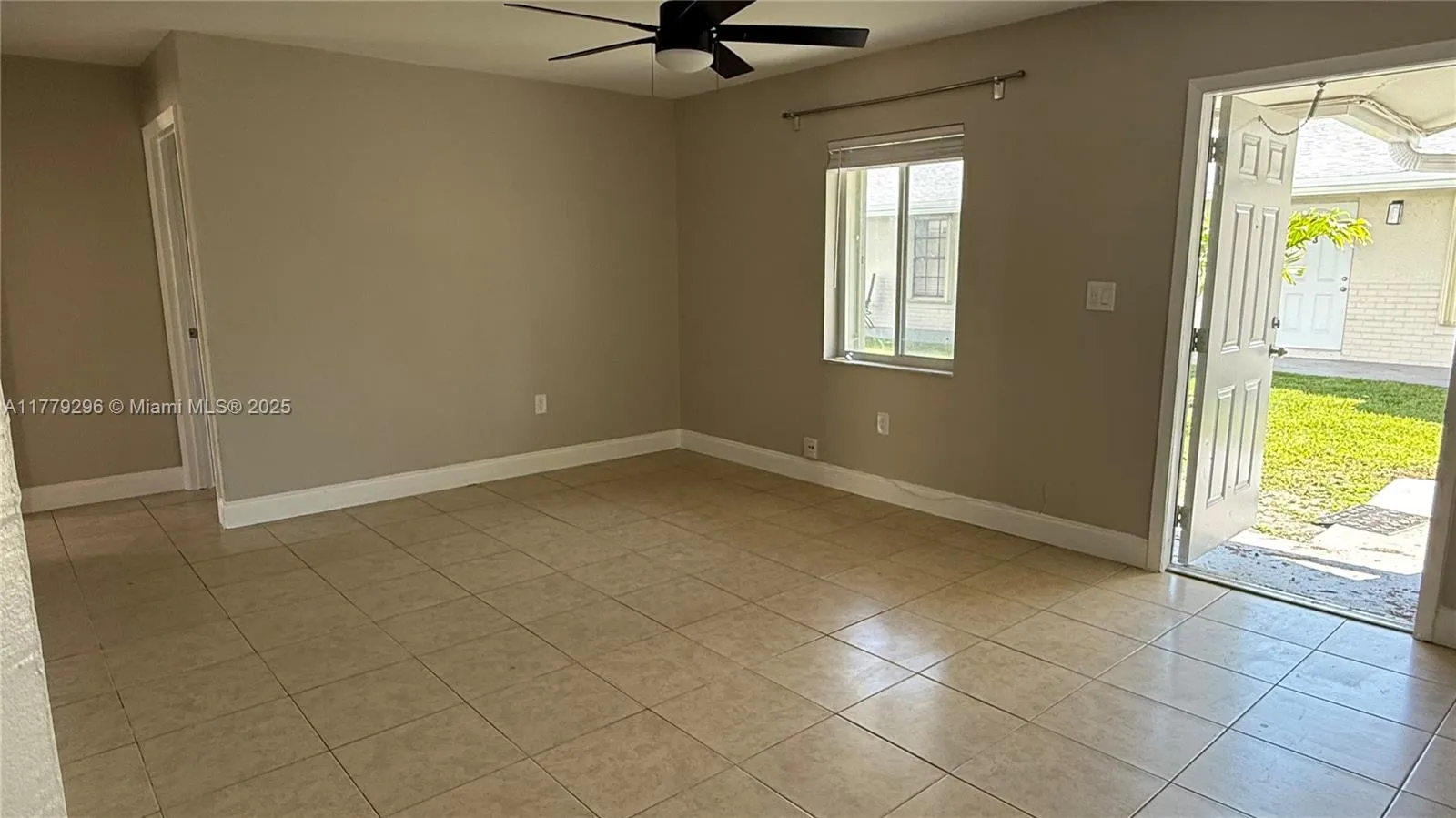 220 Nw 12th St, Pompano Beach, Florida 33060, Pompano Beach, Florida 33060, ,Residential Income,For Sale,220 Nw 12th St, Pompano Beach, Florida 33060,A11779296