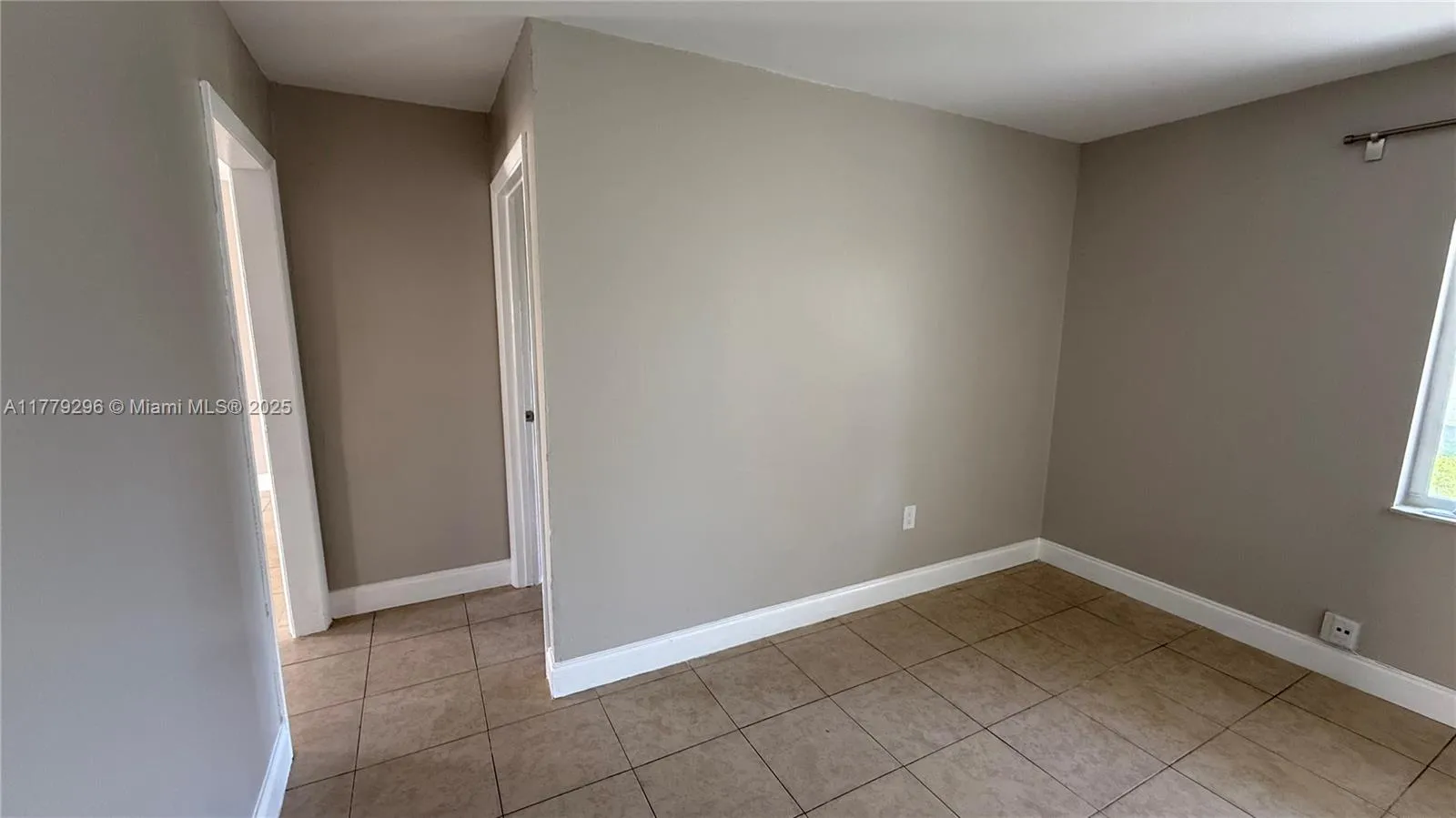 220 Nw 12th St, Pompano Beach, Florida 33060, Pompano Beach, Florida 33060, ,Residential Income,For Sale,220 Nw 12th St, Pompano Beach, Florida 33060,A11779296