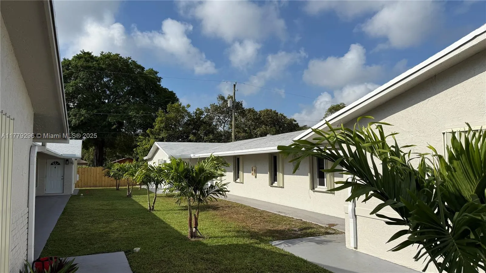 220 Nw 12th St, Pompano Beach, Florida 33060, Pompano Beach, Florida 33060, ,Residential Income,For Sale,220 Nw 12th St, Pompano Beach, Florida 33060,A11779296