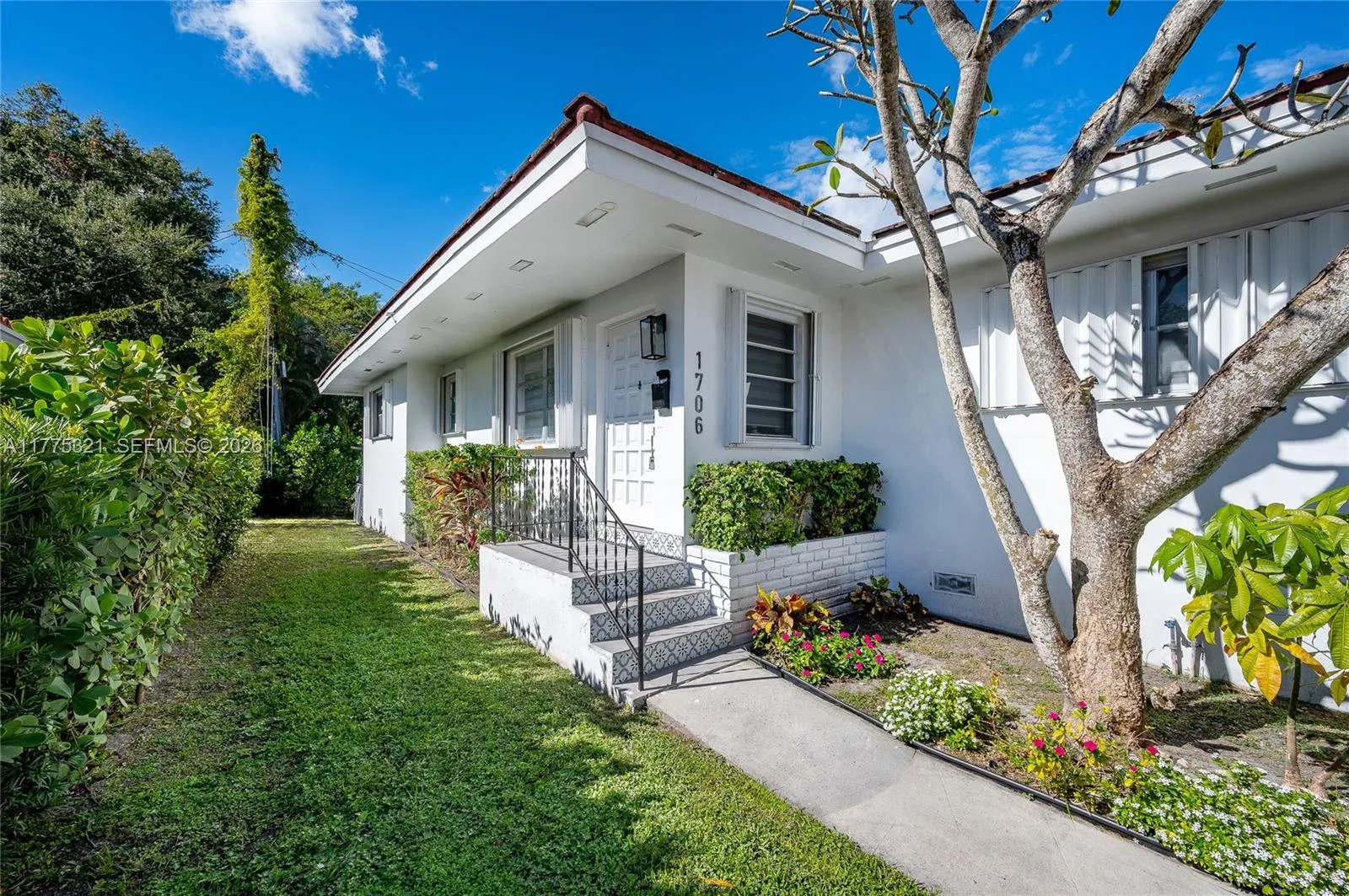 1704 S Le Jeune Rd, Coral Gables, Florida 33134, Coral Gables, Florida 33134, ,Residential Income,For Sale,1704 S Le Jeune Rd, Coral Gables, Florida 33134,A11775321