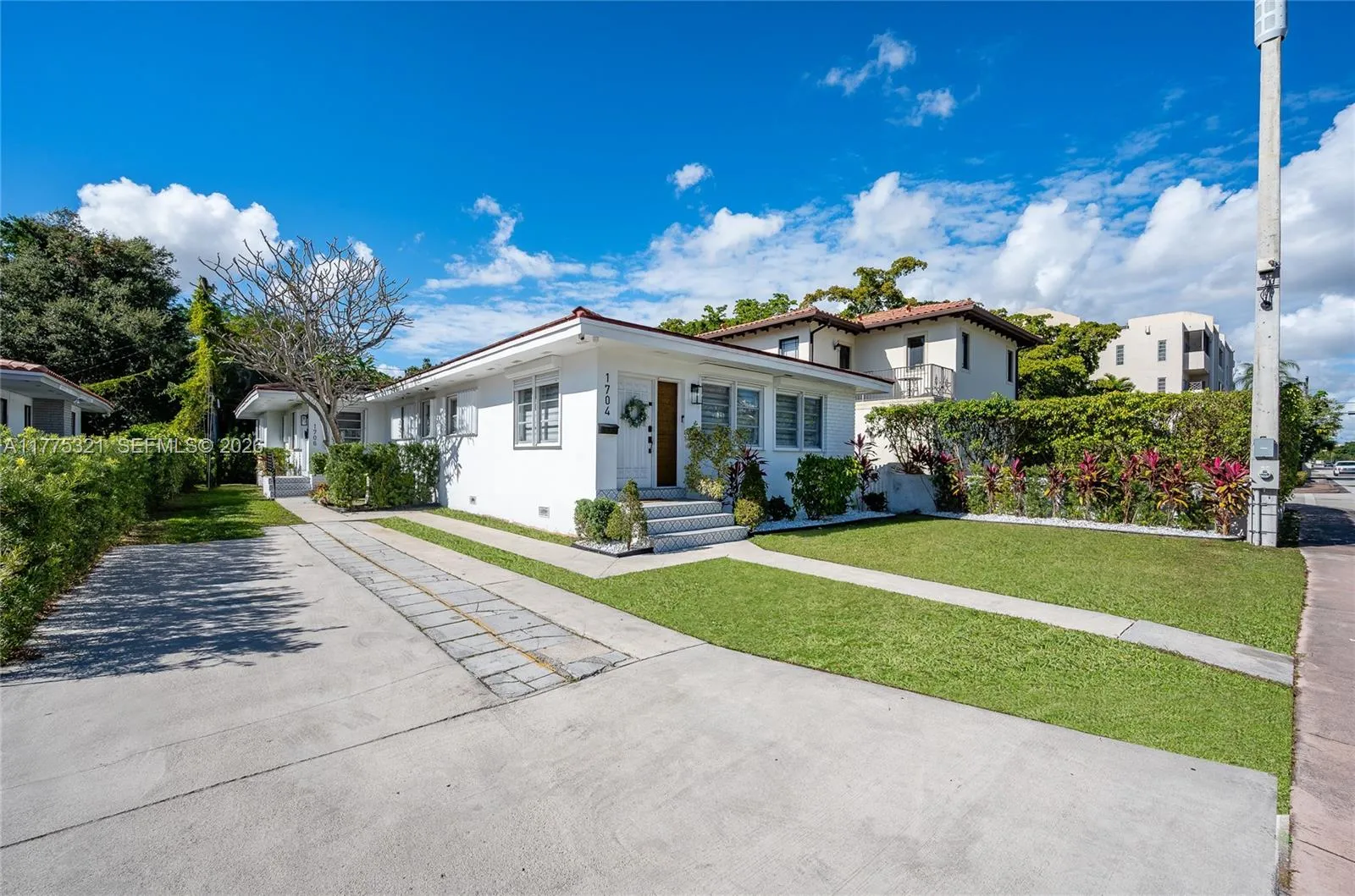 1704 S Le Jeune Rd, Coral Gables, Florida 33134, Coral Gables, Florida 33134, ,Residential Income,For Sale,1704 S Le Jeune Rd, Coral Gables, Florida 33134,A11775321