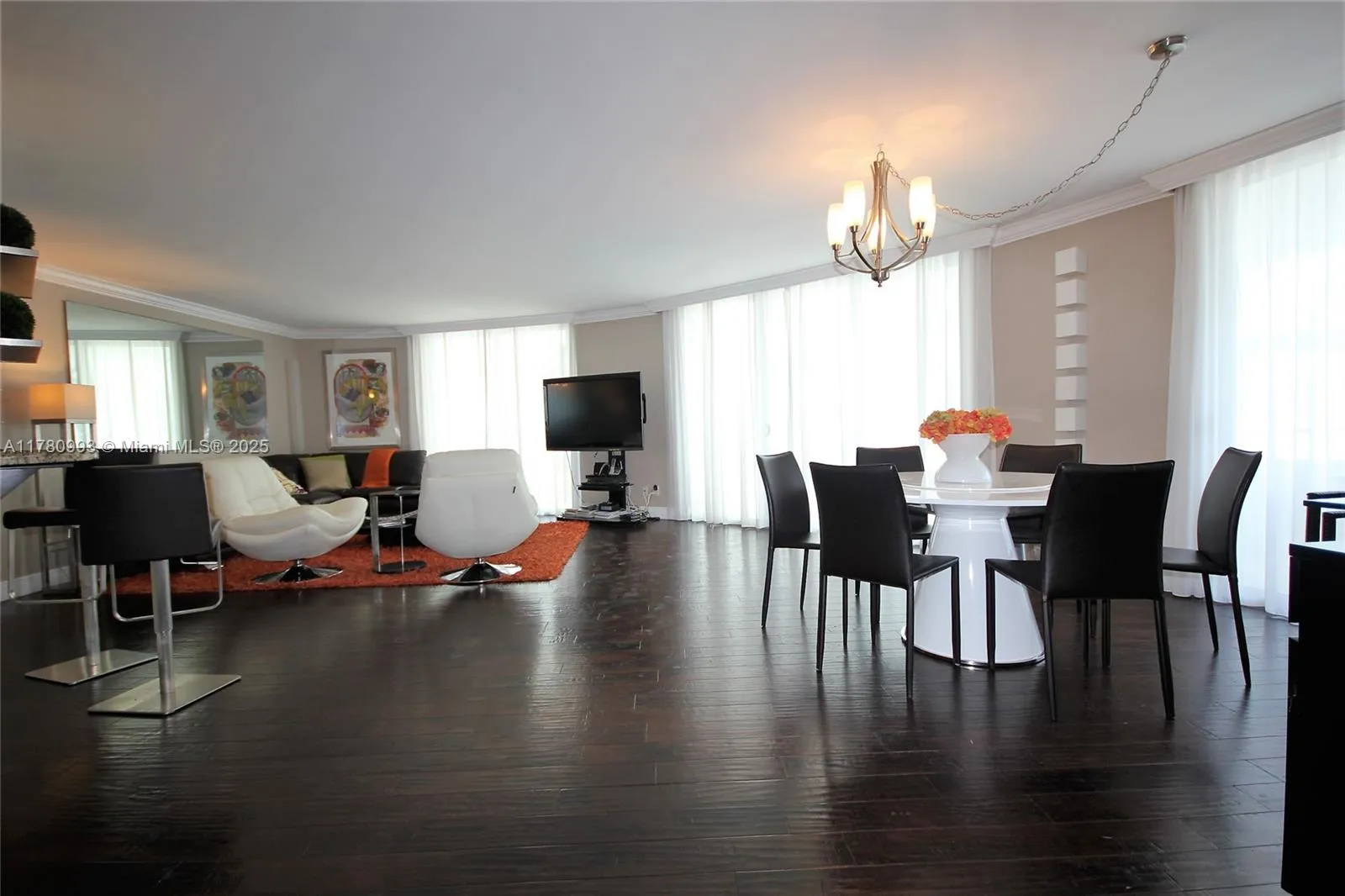 5151 Collins Av 924, Miami Beach, Florida 33140, Miami Beach, Florida 33140, 2 Bedrooms Bedrooms, ,2 BathroomsBathrooms,Residential Lease,For Rent,5151 Collins Av 924, Miami Beach, Florida 33140,A11780993