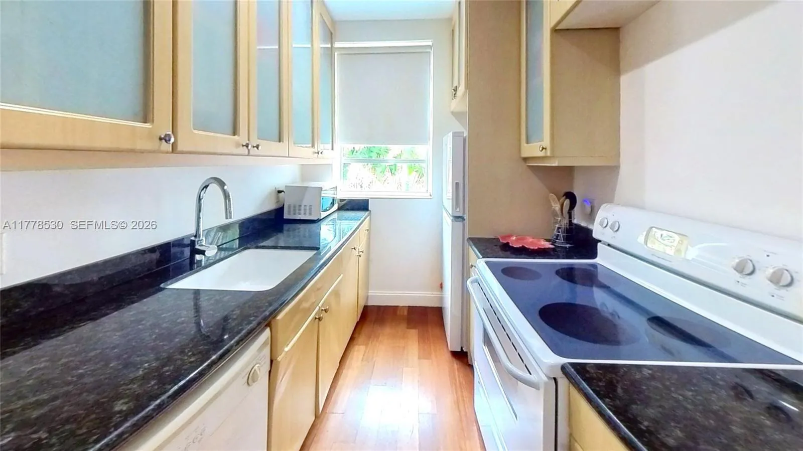 420 15th St 302, Miami Beach, Florida 33139, Miami Beach, Florida 33139, ,1 BathroomBathrooms,Residential,For Sale,420 15th St 302, Miami Beach, Florida 33139,A11778530