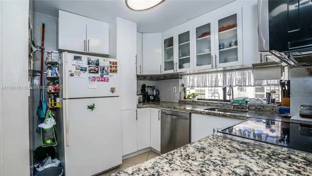 17011 N Bay Rd 701, Sunny Isles Beach, Florida 331, Sunny Isles Beach, Florida 33160, 2 Bedrooms Bedrooms, ,2 BathroomsBathrooms,Residential,For Sale,17011 N Bay Rd 701, Sunny Isles Beach, Florida 331,A11781311