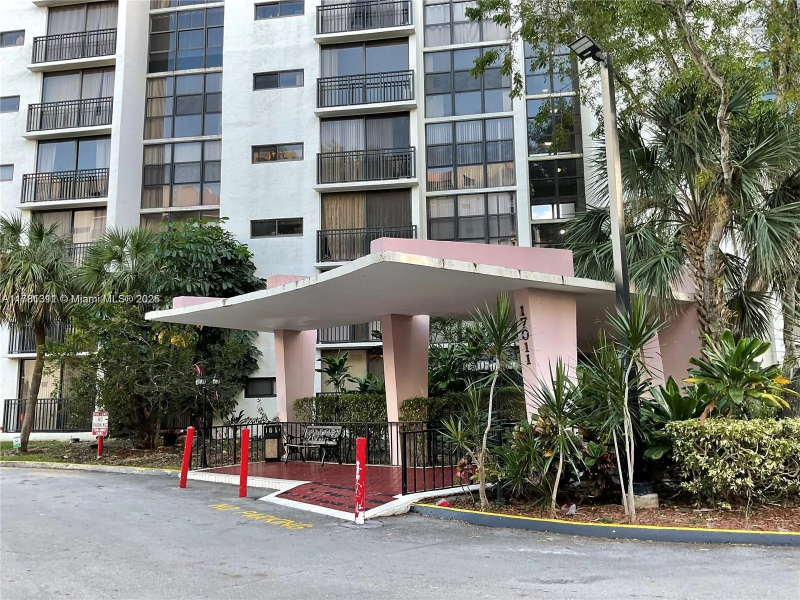17011 N Bay Rd 701, Sunny Isles Beach, Florida 331, Sunny Isles Beach, Florida 33160, 2 Bedrooms Bedrooms, ,2 BathroomsBathrooms,Residential,For Sale,17011 N Bay Rd 701, Sunny Isles Beach, Florida 331,A11781311