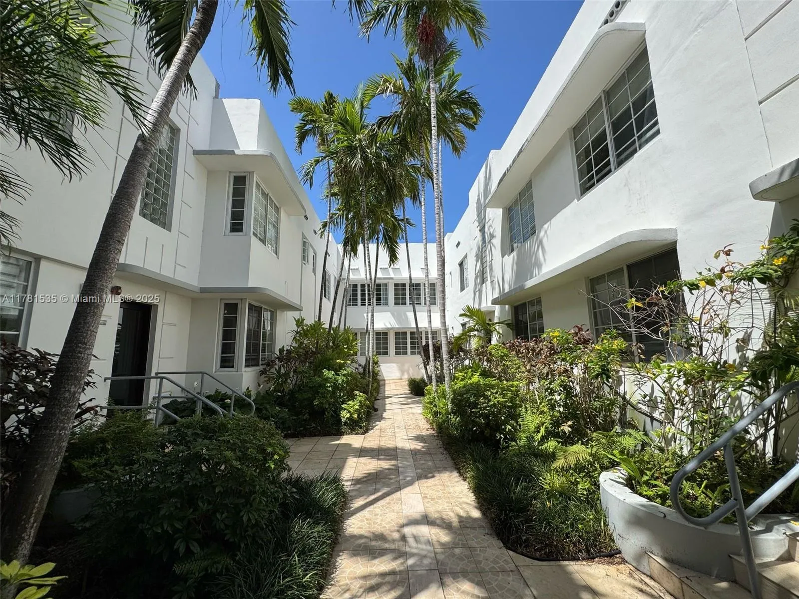 1000 Meridian Ave 17, Miami Beach, Florida 33139, Miami Beach, Florida 33139, ,1 BathroomBathrooms,Residential,For Sale,1000 Meridian Ave 17, Miami Beach, Florida 33139,A11781535 1000 Meridian Ave 17, Miami Beach, Florida 33139, Miami Beach, Florida 33139, ,1 BathroomBathrooms,Residential,For Sale,1000 Meridian Ave 17, Miami Beach, Florida 33139,A11781535