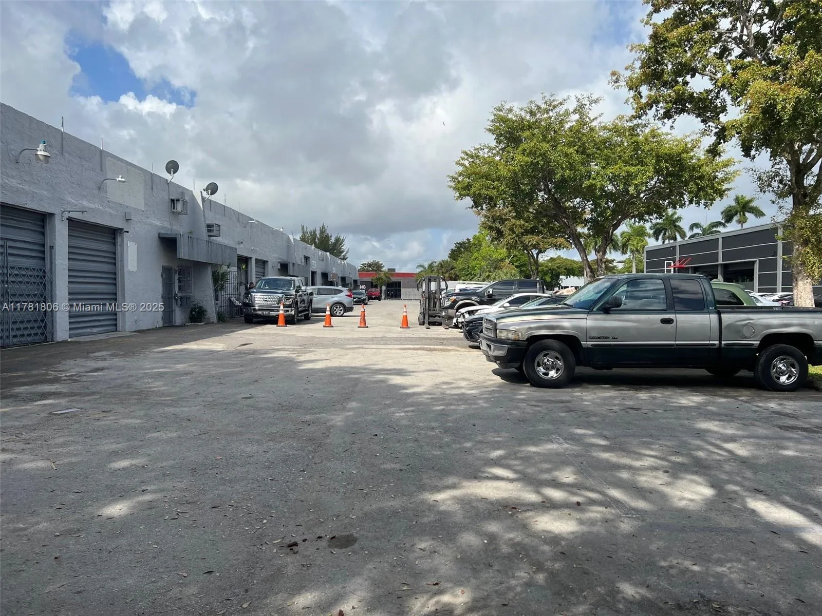 1357 Nw 88th Ave, Doral, Florida 33172, Doral, Florida 33172, ,Commercial Sale,For Sale,1357 Nw 88th Ave, Doral, Florida 33172,A11781806