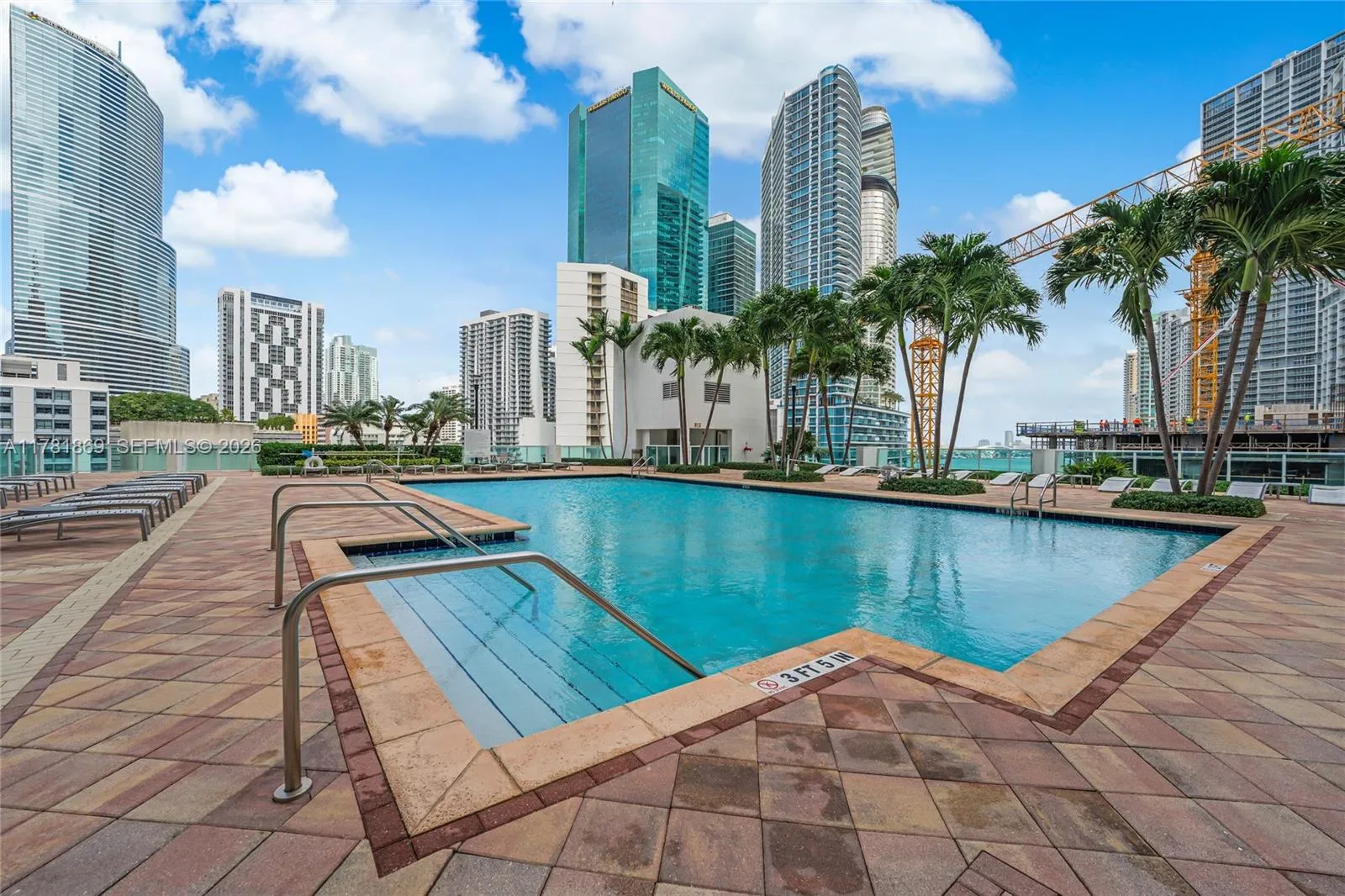 31 Se 5th St 409, Miami, Florida 33131, Miami, Florida 33131, 1 Bedroom Bedrooms, ,1 BathroomBathrooms,Residential,For Sale,31 Se 5th St 409, Miami, Florida 33131,A11781869