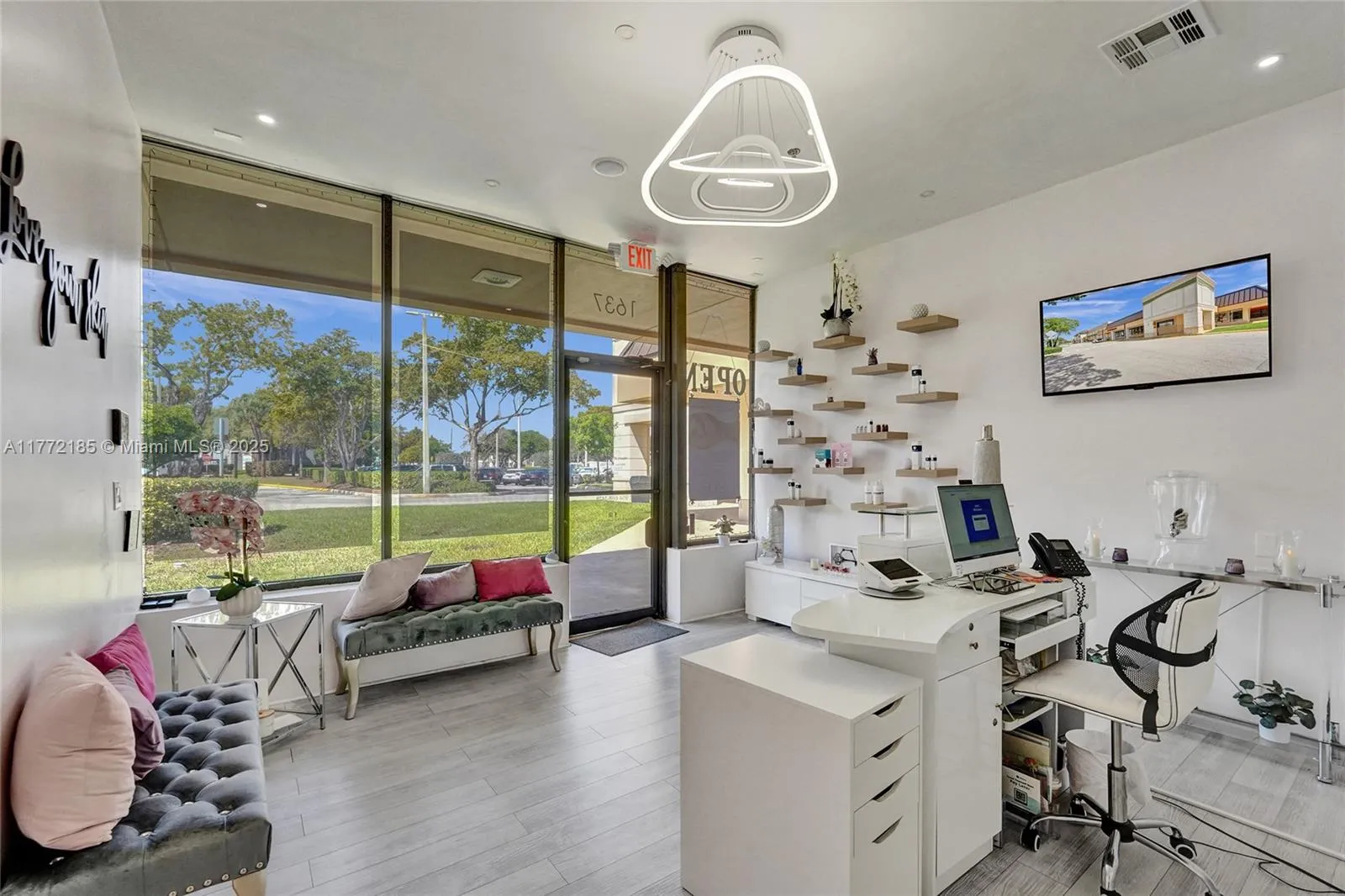1637 N Hiatus, Pembroke Pines, Florida 33026, Pembroke Pines, Florida 33026, ,Business Opportunity,For Sale,1637 N Hiatus, Pembroke Pines, Florida 33026,A11772185