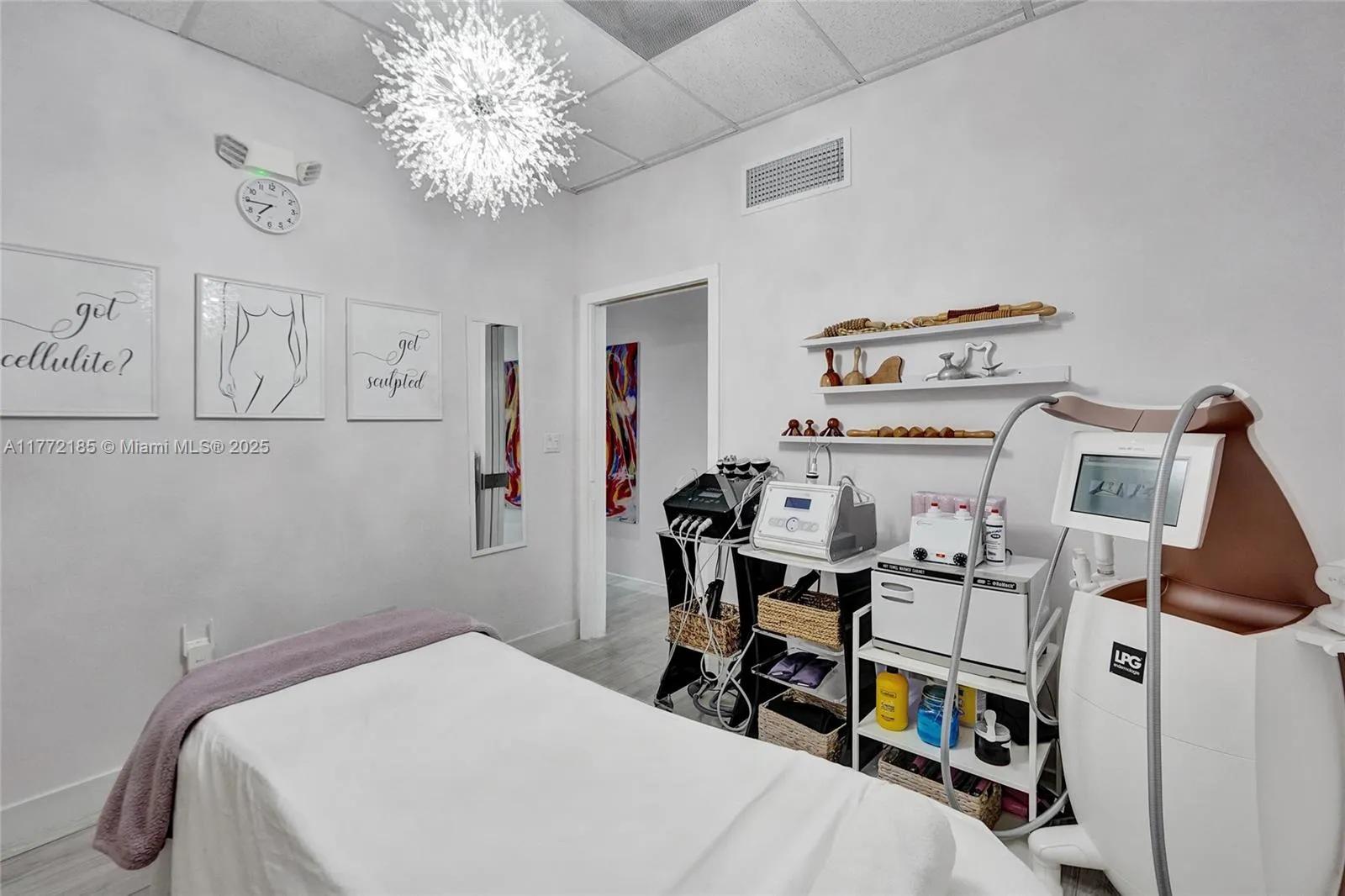 1637 N Hiatus, Pembroke Pines, Florida 33026, Pembroke Pines, Florida 33026, ,Business Opportunity,For Sale,1637 N Hiatus, Pembroke Pines, Florida 33026,A11772185