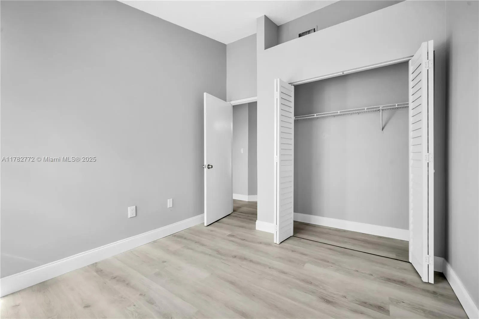 Pembroke Pines, Florida 33026, Pembroke Pines, Florida 33026, 3 Bedrooms Bedrooms, ,2 BathroomsBathrooms,Residential,For Sale, Pembroke Pines, Florida 33026,A11782772