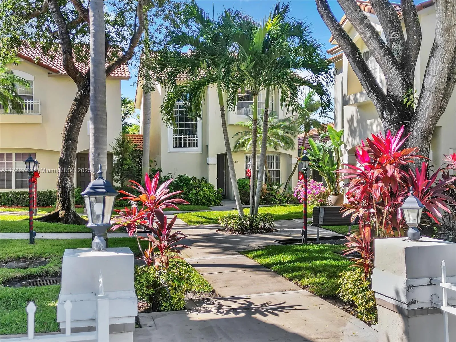 Pembroke Pines, Florida 33026, Pembroke Pines, Florida 33026, 3 Bedrooms Bedrooms, ,2 BathroomsBathrooms,Residential,For Sale, Pembroke Pines, Florida 33026,A11782772