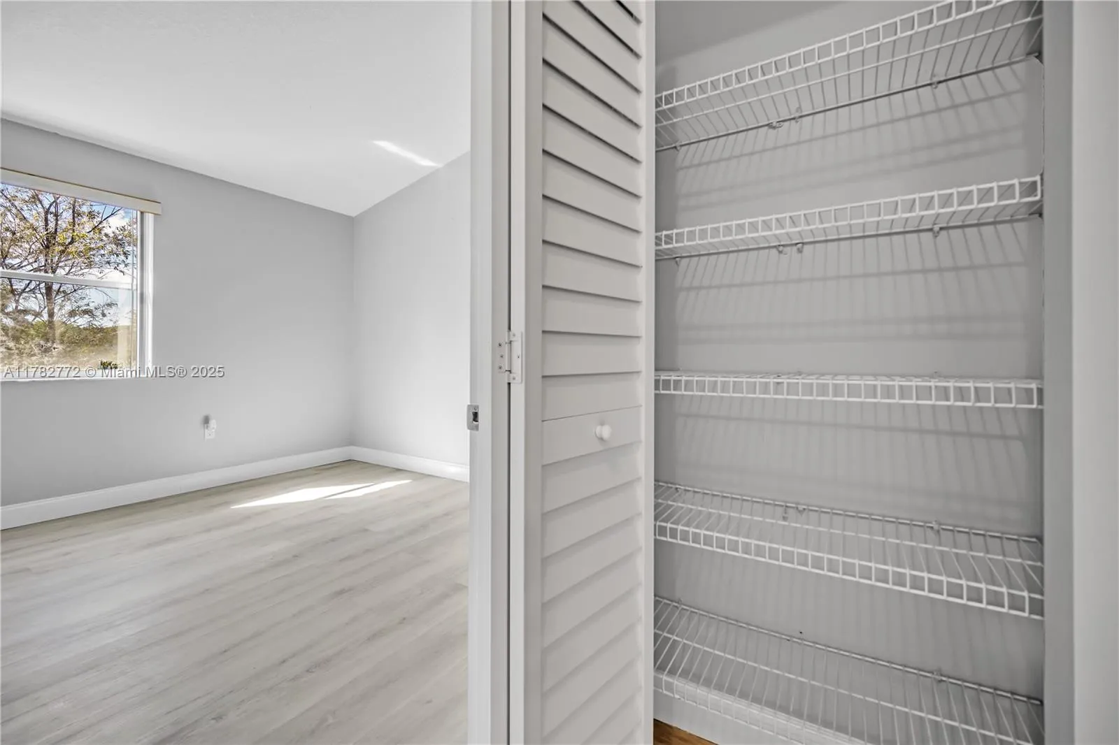 Pembroke Pines, Florida 33026, Pembroke Pines, Florida 33026, 3 Bedrooms Bedrooms, ,2 BathroomsBathrooms,Residential,For Sale, Pembroke Pines, Florida 33026,A11782772