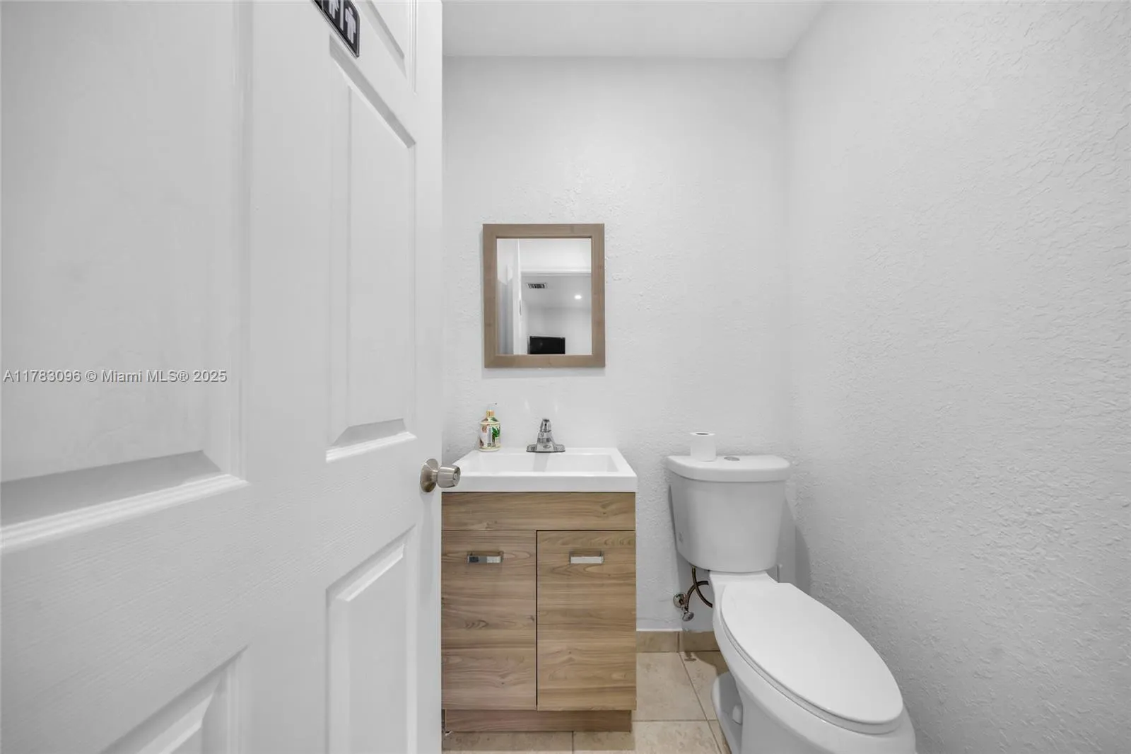 1025 E 45th St, Hialeah, Florida 33013, Hialeah, Florida 33013, ,Commercial Sale,For Sale,1025 E 45th St, Hialeah, Florida 33013,A11783096