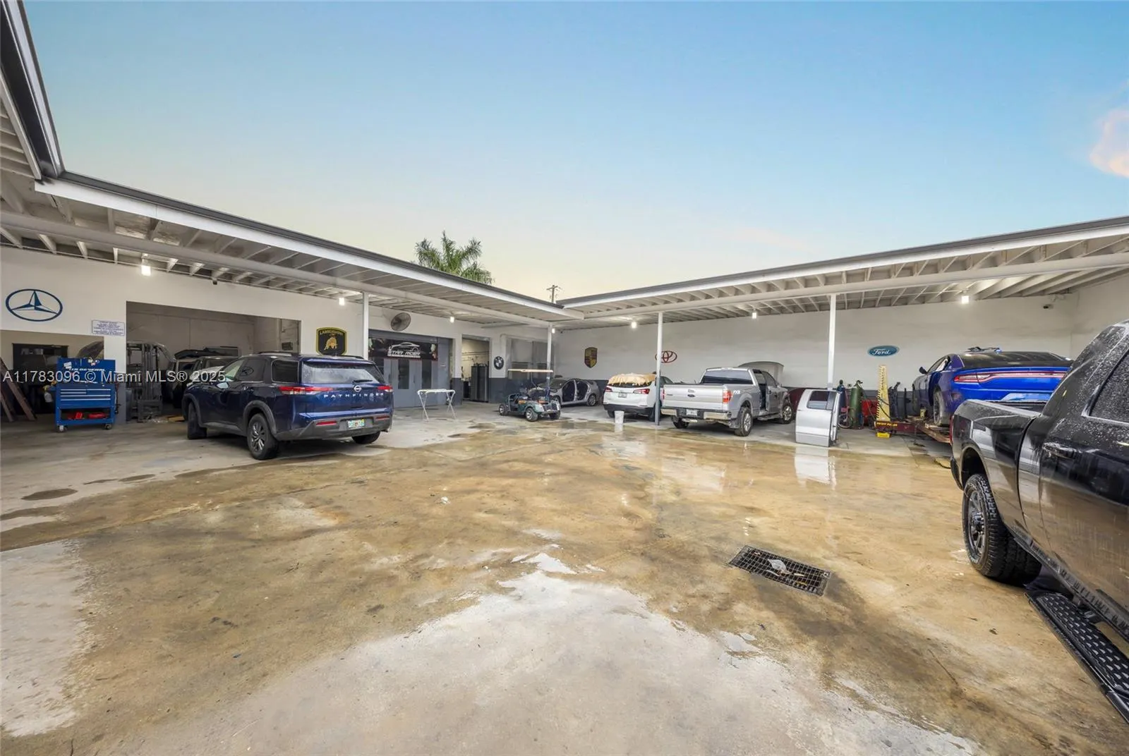 1025 E 45th St, Hialeah, Florida 33013, Hialeah, Florida 33013, ,Commercial Sale,For Sale,1025 E 45th St, Hialeah, Florida 33013,A11783096