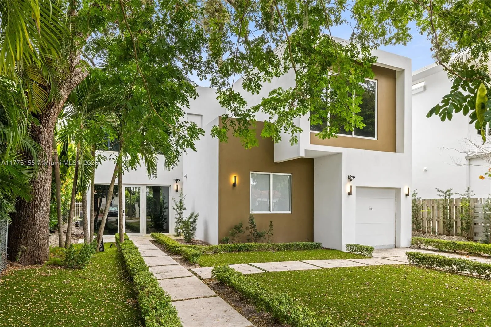 1816 Sw 23rd St, Miami, Florida 33145, Miami, Florida 33145, 5 Bedrooms Bedrooms, ,4 BathroomsBathrooms,Residential Lease,For Rent,1816 Sw 23rd St, Miami, Florida 33145,A11775155