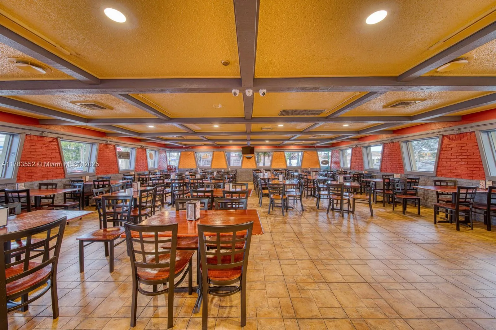 Chicken Grill Restaurant Opportunity In Prime Hial, Hialeah, Florida 33012, ,Business Opportunity,For Sale,Chicken Grill Restaurant Opportunity In Prime Hial,A11783552