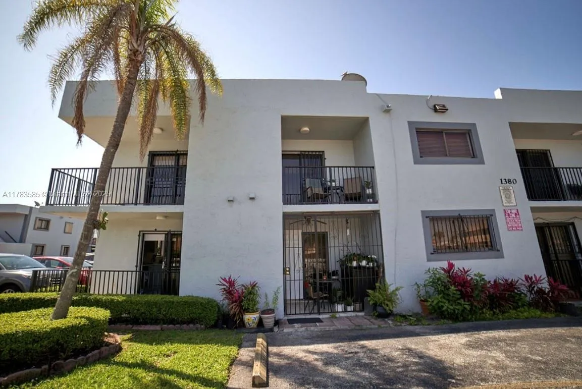 1380 W 41st St 101, Hialeah, Florida 33012, Hialeah, Florida 33012, 2 Bedrooms Bedrooms, ,2 BathroomsBathrooms,Residential,For Sale,1380 W 41st St 101, Hialeah, Florida 33012,A11783585 1380 W 41st St 101, Hialeah, Florida 33012, Hialeah, Florida 33012, 2 Bedrooms Bedrooms, ,2 BathroomsBathrooms,Residential,For Sale,1380 W 41st St 101, Hialeah, Florida 33012,A11783585