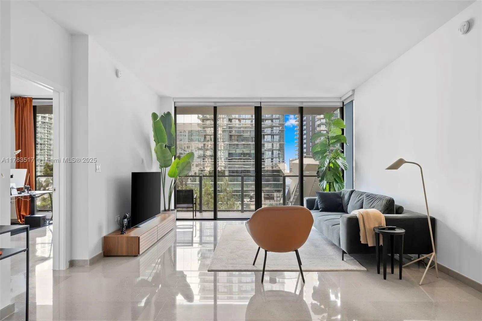 88 Sw 7th St 809, Miami, Florida 33130, Miami, Florida 33130, 2 Bedrooms Bedrooms, ,2 BathroomsBathrooms,Residential,For Sale,88 Sw 7th St 809, Miami, Florida 33130,A11783517