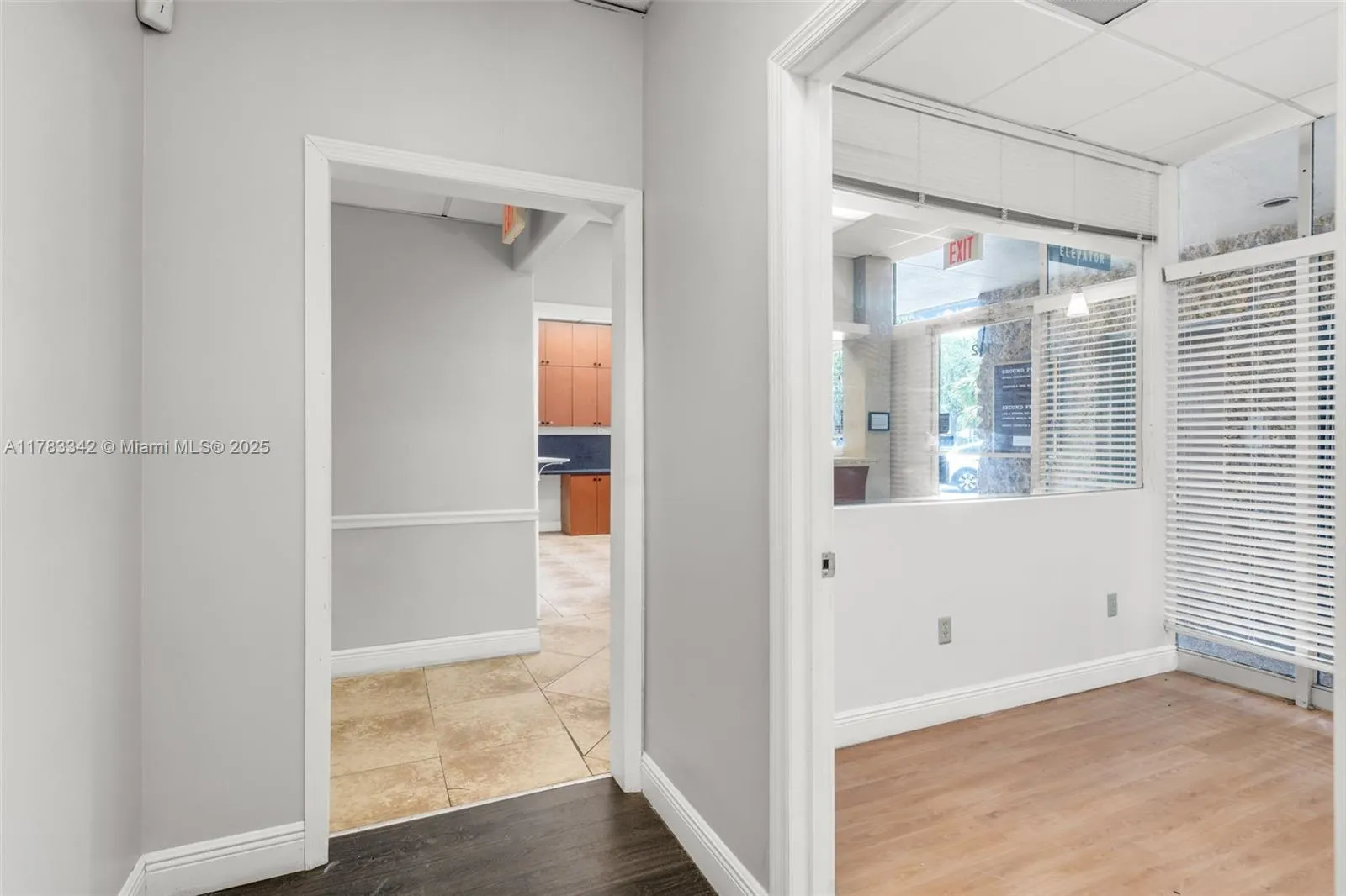 3816 Hollywood Blvd 2, Hollywood, Florida 33021, Hollywood, Florida 33021, ,Commercial Lease,For Rent,3816 Hollywood Blvd 2, Hollywood, Florida 33021,A11783342
