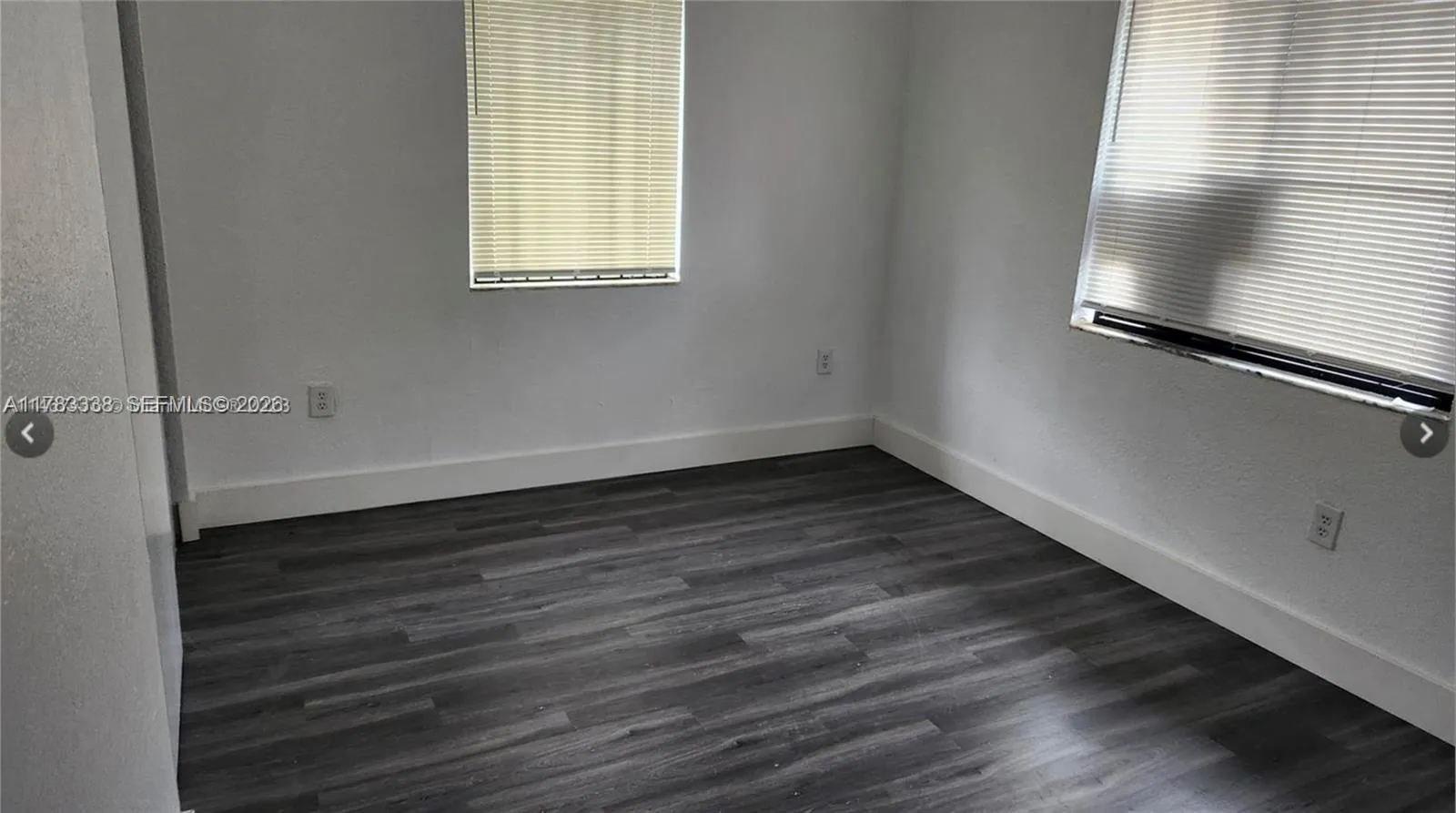 590 house Bedroom