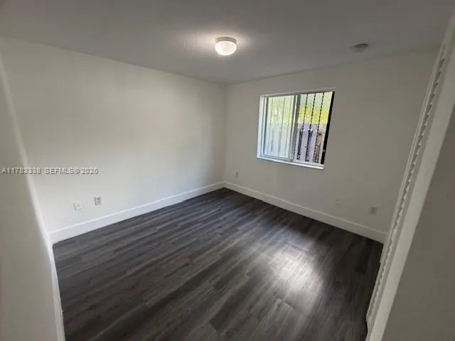 Bedroom3w ensuite bathoom and walk in closet