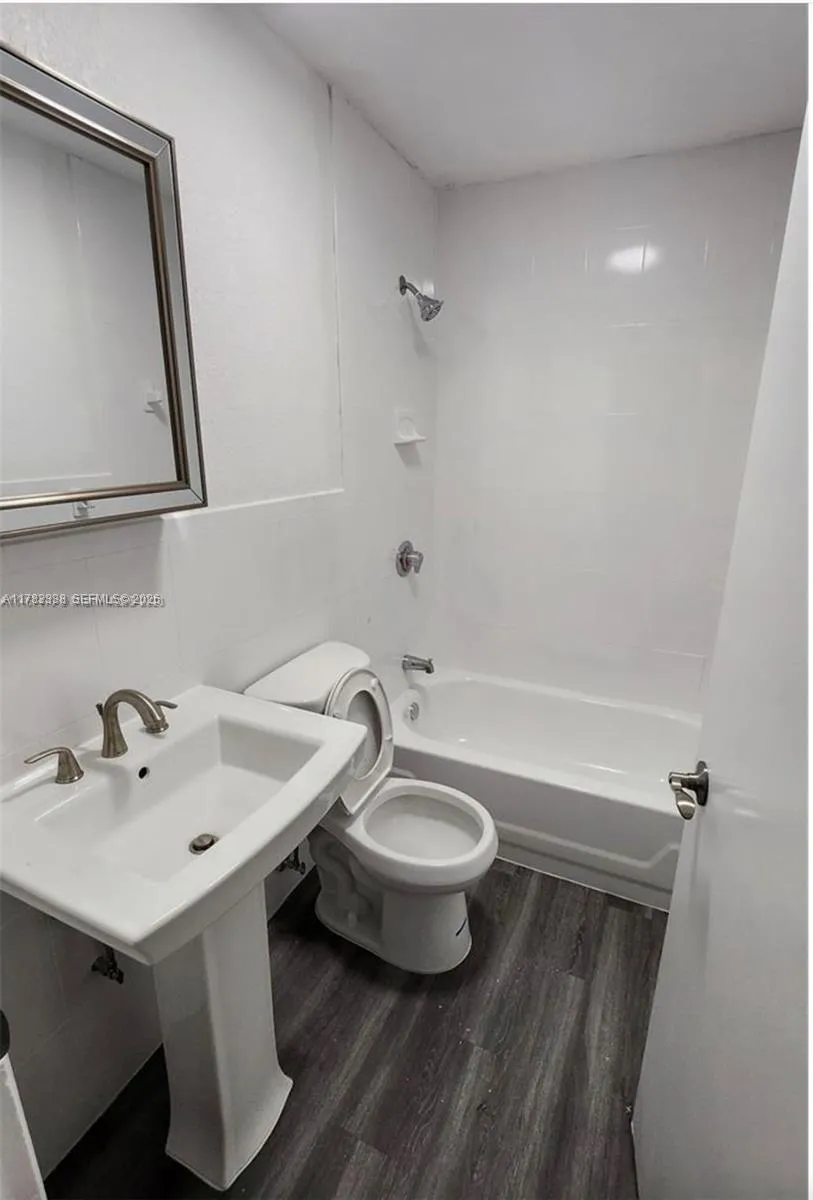 580-590 Nw 58th St, Miami, Florida 33127, Miami, Florida 33127, ,Residential Income,For Sale,580-590 Nw 58th St, Miami, Florida 33127,A11783338