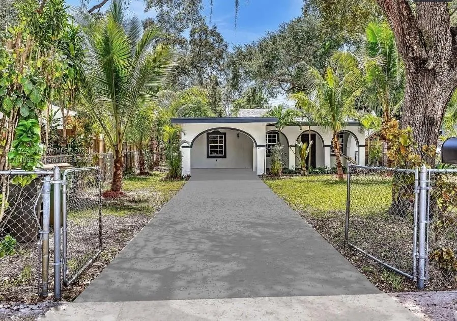936 Ne 132nd St, North Miami, Florida 33161, North Miami, Florida 33161, 3 Bedrooms Bedrooms, ,2 BathroomsBathrooms,Residential,For Sale,936 Ne 132nd St, North Miami, Florida 33161,A11784065