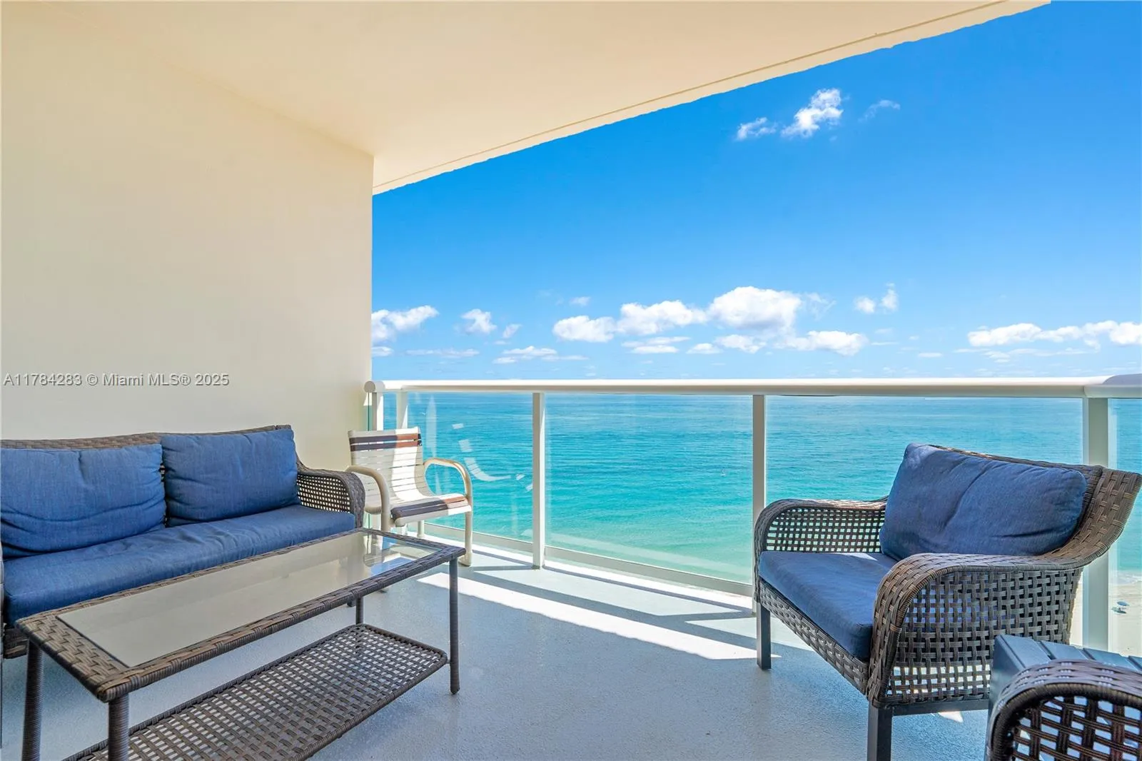 Lauderdale By The Sea, Florida 33308, Lauderdale By The Sea, Florida 33308, 2 Bedrooms Bedrooms, ,2 BathroomsBathrooms,Residential,For Sale, Lauderdale By The Sea, Florida 33308,A11784283