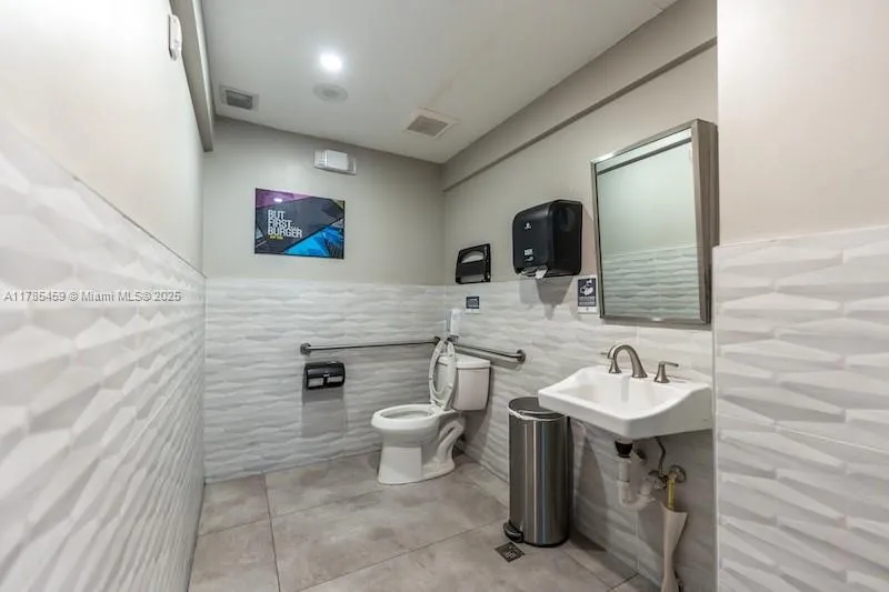 275 Ne 18th St, Miami, Florida 33132, Miami, Florida 33132, ,Business Opportunity,For Sale,275 Ne 18th St, Miami, Florida 33132,A11785459