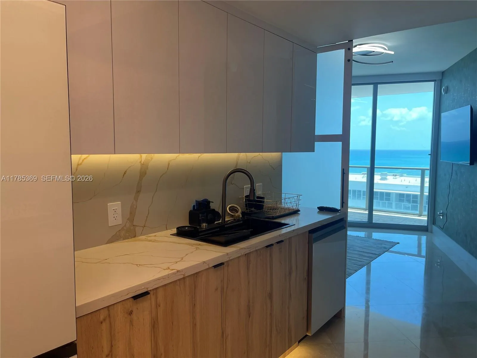 3101 S Ocean Dr 1707, Hollywood, Florida 33019, Hollywood, Florida 33019, 3 Bedrooms Bedrooms, ,3 BathroomsBathrooms,Residential Lease,For Rent,3101 S Ocean Dr 1707, Hollywood, Florida 33019,A11785369
