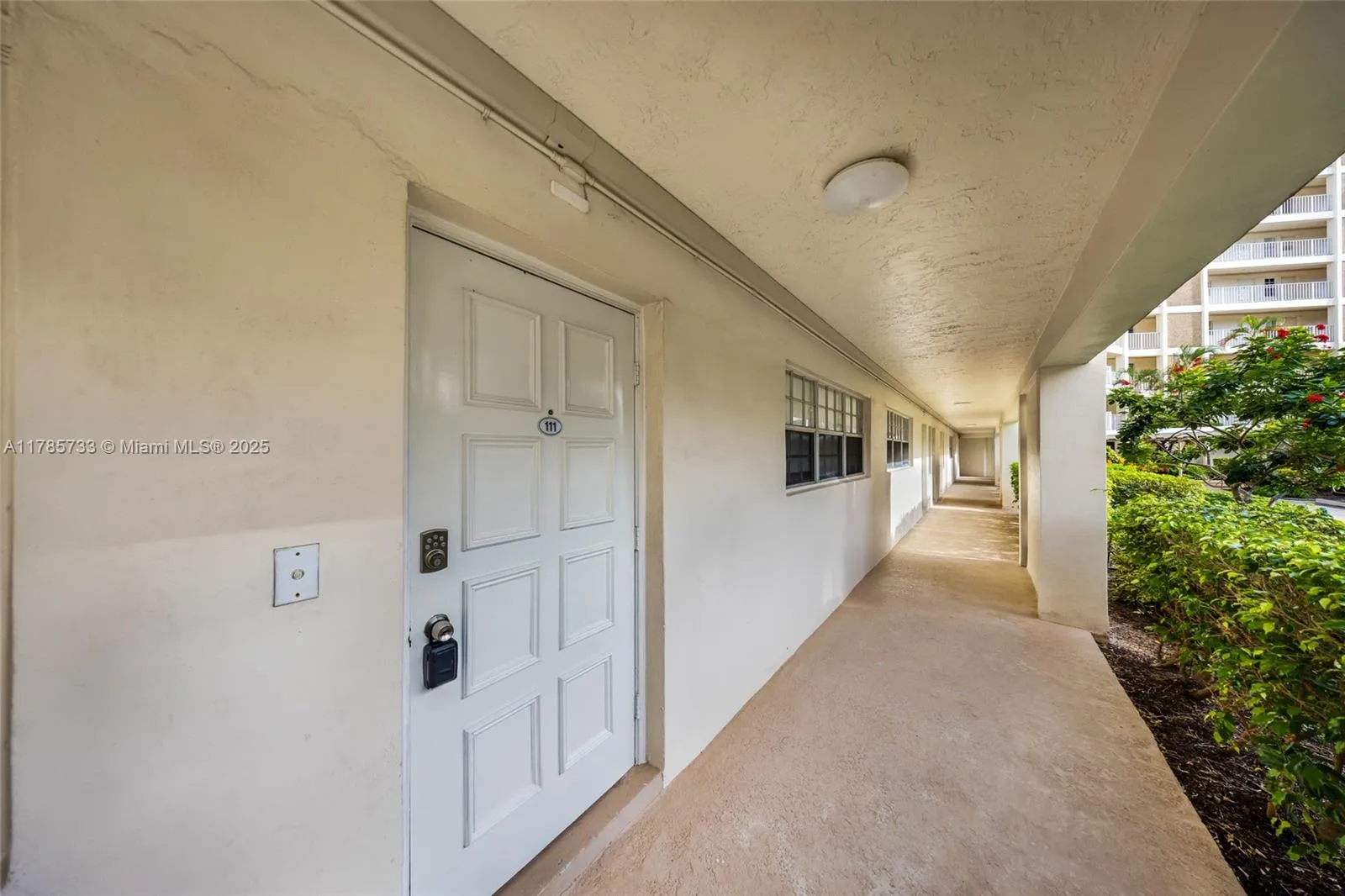 Pompano Beach, Florida 33069, 2 Bedrooms Bedrooms, ,2 BathroomsBathrooms,Residential,For Sale,A11785733