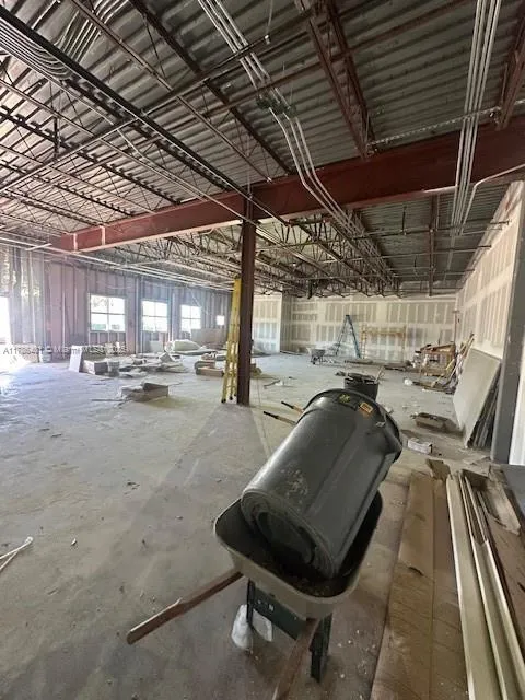 4650 N Dixie Hwy, Oakland Park, Florida 33334, Oakland Park, Florida 33334, ,Commercial Lease,For Rent,4650 N Dixie Hwy, Oakland Park, Florida 33334,A11786401