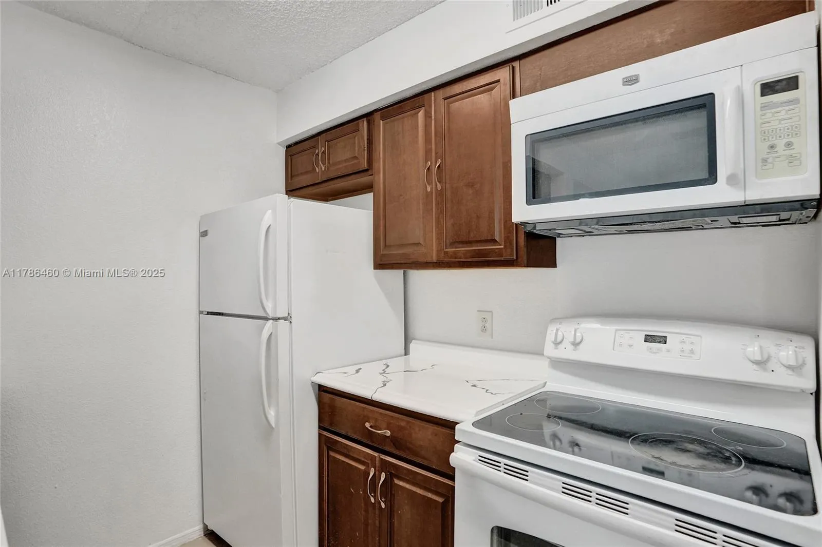 2946 S University Dr 7108, Davie, Florida 33328, Davie, Florida 33328, 1 Bedroom Bedrooms, ,1 BathroomBathrooms,Residential,For Sale,2946 S University Dr 7108, Davie, Florida 33328,A11786460