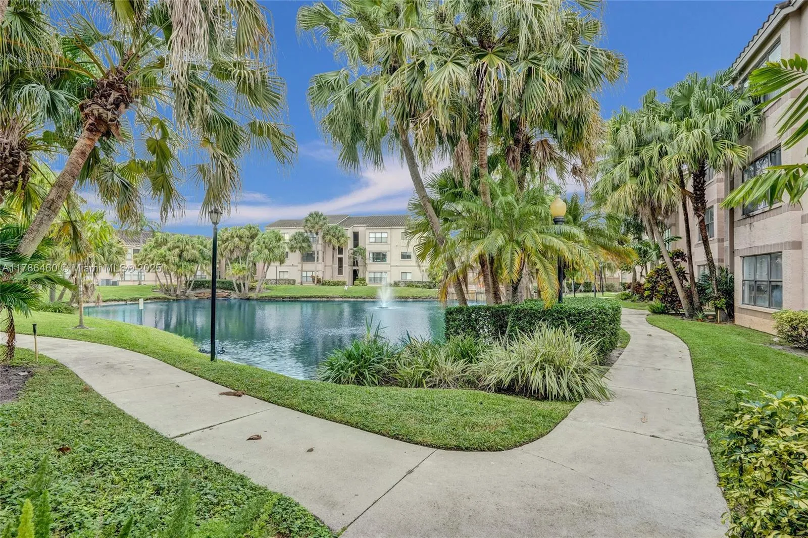 2946 S University Dr 7108, Davie, Florida 33328, Davie, Florida 33328, 1 Bedroom Bedrooms, ,1 BathroomBathrooms,Residential,For Sale,2946 S University Dr 7108, Davie, Florida 33328,A11786460