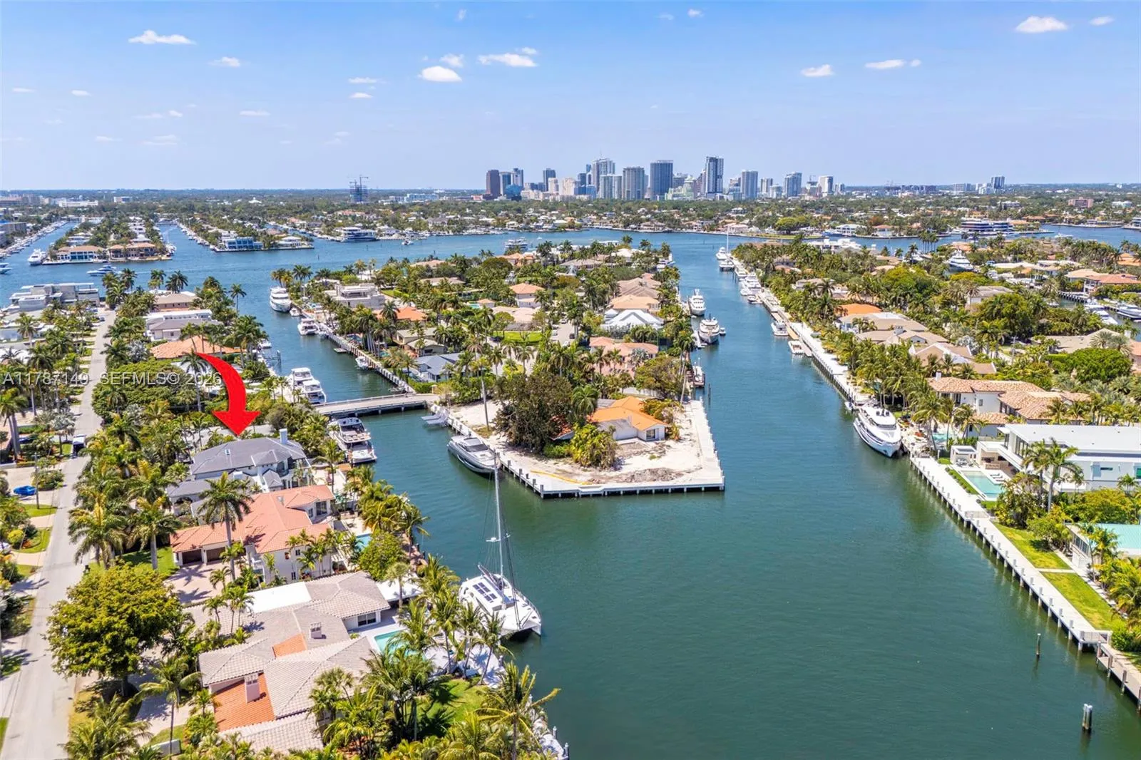 2561 Lucille Dr, Fort Lauderdale, Florida 33316, Fort Lauderdale, Florida 33316, 5 Bedrooms Bedrooms, ,4 BathroomsBathrooms,Residential,For Sale,2561 Lucille Dr, Fort Lauderdale, Florida 33316,A11787149