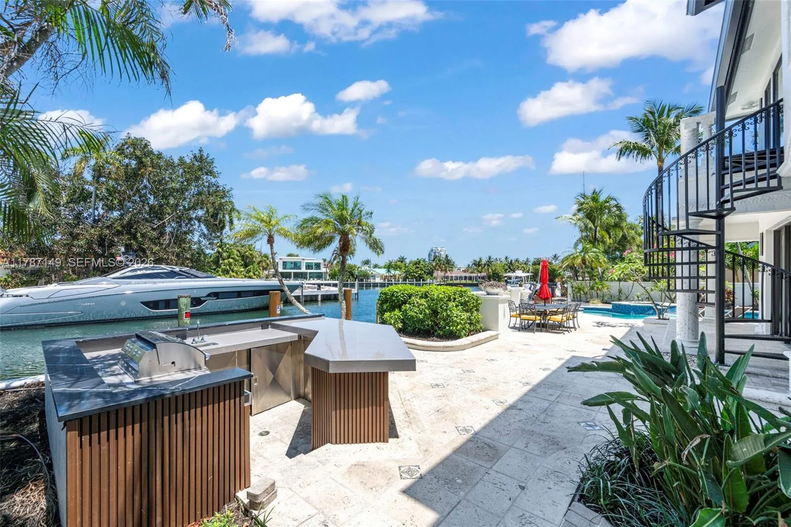 2561 Lucille Dr, Fort Lauderdale, Florida 33316, Fort Lauderdale, Florida 33316, 5 Bedrooms Bedrooms, ,4 BathroomsBathrooms,Residential,For Sale,2561 Lucille Dr, Fort Lauderdale, Florida 33316,A11787149