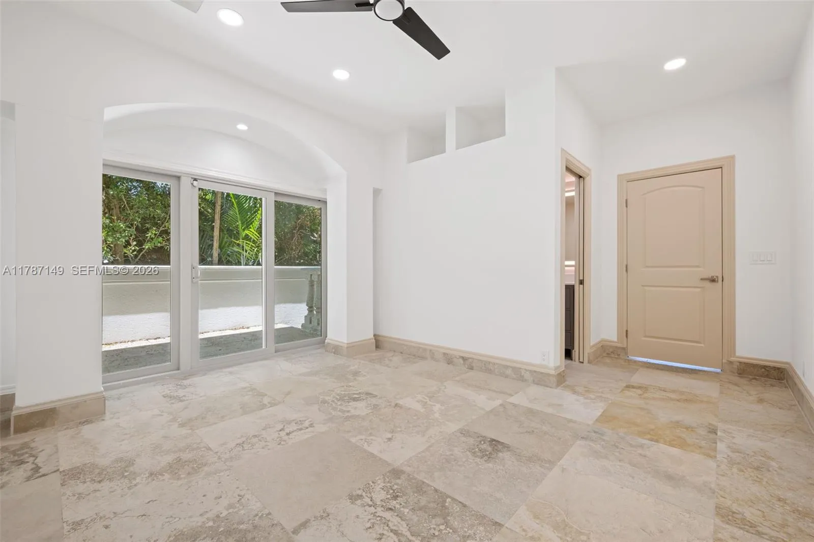 2561 Lucille Dr, Fort Lauderdale, Florida 33316, Fort Lauderdale, Florida 33316, 5 Bedrooms Bedrooms, ,4 BathroomsBathrooms,Residential,For Sale,2561 Lucille Dr, Fort Lauderdale, Florida 33316,A11787149