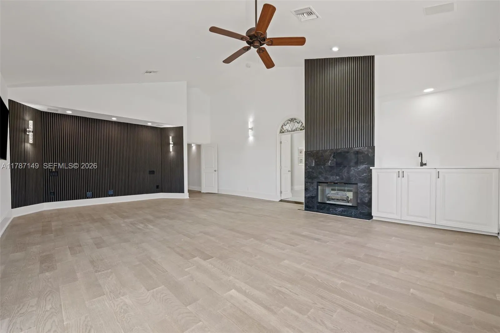 2561 Lucille Dr, Fort Lauderdale, Florida 33316, Fort Lauderdale, Florida 33316, 5 Bedrooms Bedrooms, ,4 BathroomsBathrooms,Residential,For Sale,2561 Lucille Dr, Fort Lauderdale, Florida 33316,A11787149