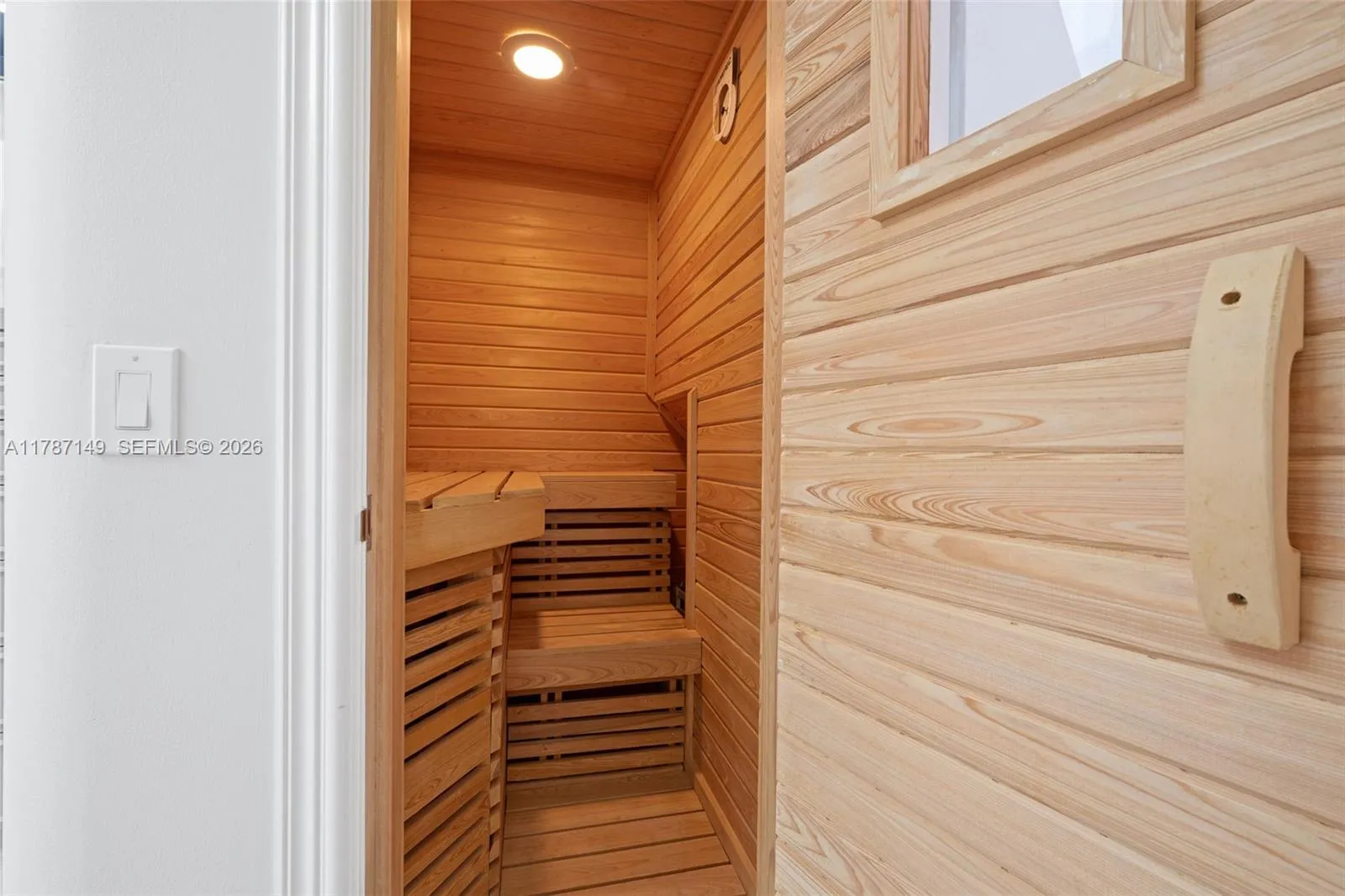 2561 Lucille Dr, Fort Lauderdale, Florida 33316, Fort Lauderdale, Florida 33316, 5 Bedrooms Bedrooms, ,4 BathroomsBathrooms,Residential,For Sale,2561 Lucille Dr, Fort Lauderdale, Florida 33316,A11787149