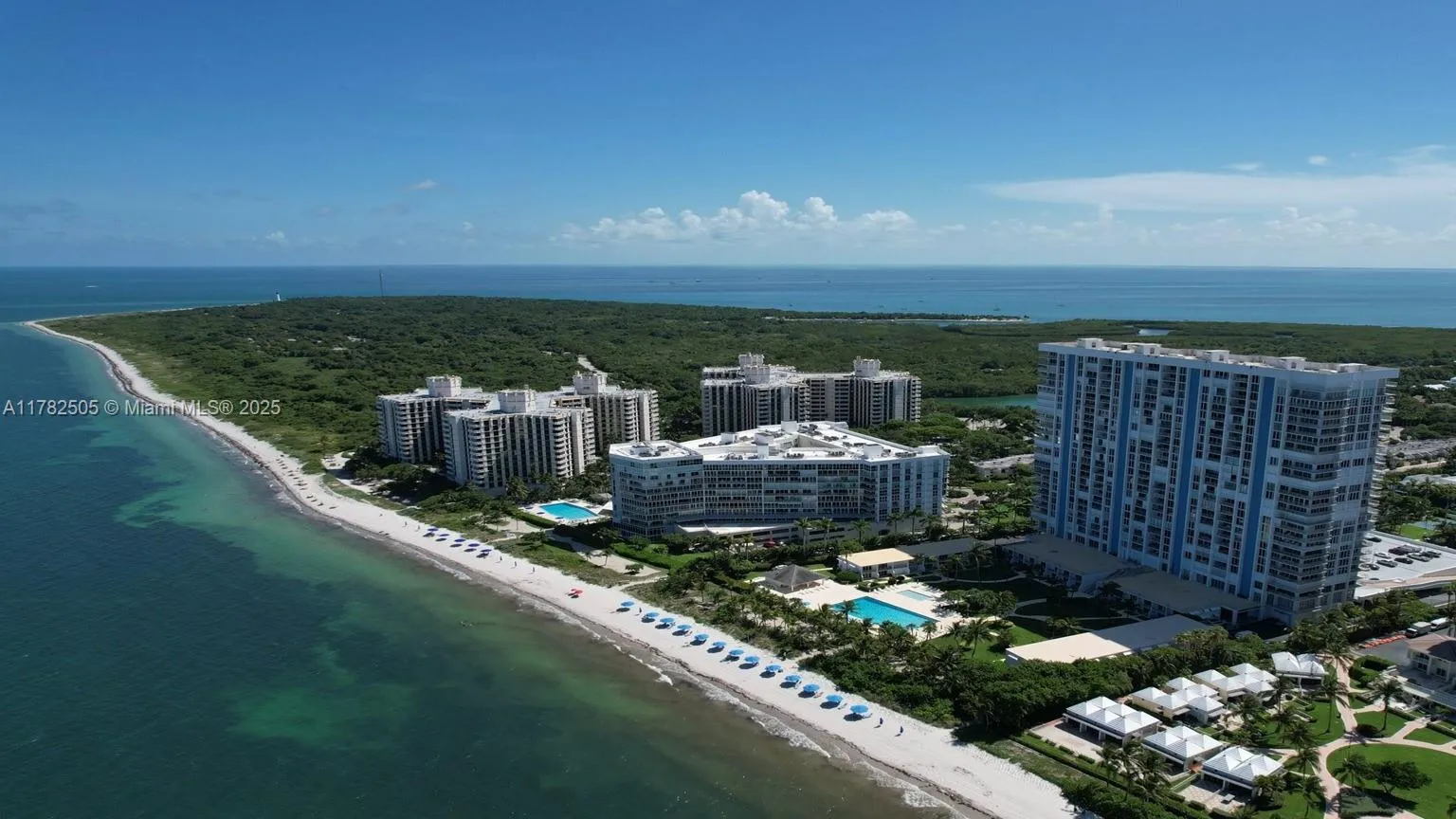 881 Ocean Dr 24c, Key Biscayne, Florida 33149, Key Biscayne, Florida 33149, 2 Bedrooms Bedrooms, ,2 BathroomsBathrooms,Residential Lease,For Rent,881 Ocean Dr 24c, Key Biscayne, Florida 33149,A11782505
