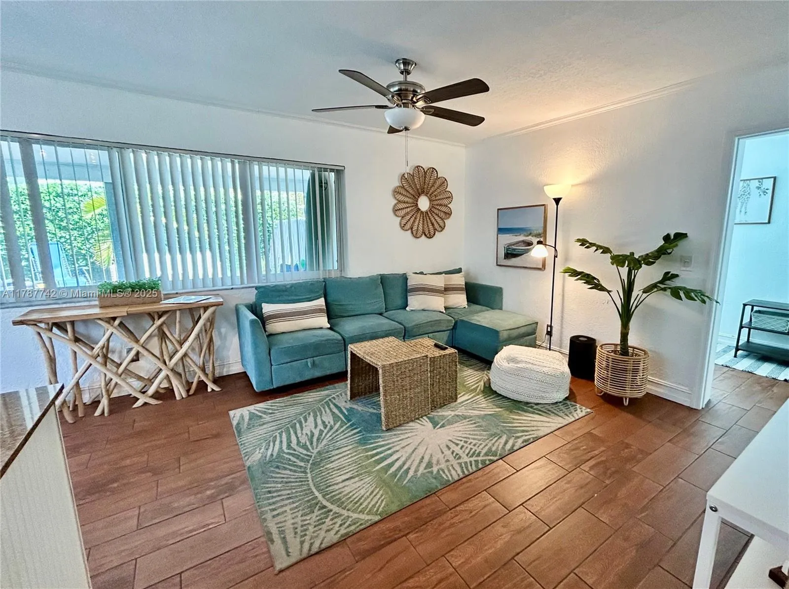 316 Walnut 1, Hollywood, Florida 33019, Hollywood, Florida 33019, 2 Bedrooms Bedrooms, ,2 BathroomsBathrooms,Residential Lease,For Rent,316 Walnut 1, Hollywood, Florida 33019,A11787742