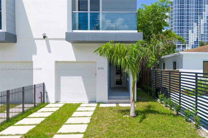 at 3140 Carter St, Miami, FL 33133 Unit For Sale 3 Bedrooms 4 Bathrooms MLS# A11787846 Price $1,349,000 2112