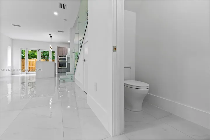 at 3142 Carter St, Miami, FL 33133 Unit For Sale 3 Bedrooms 4 Bathrooms MLS# A11787887 Price $1,349,000 2112