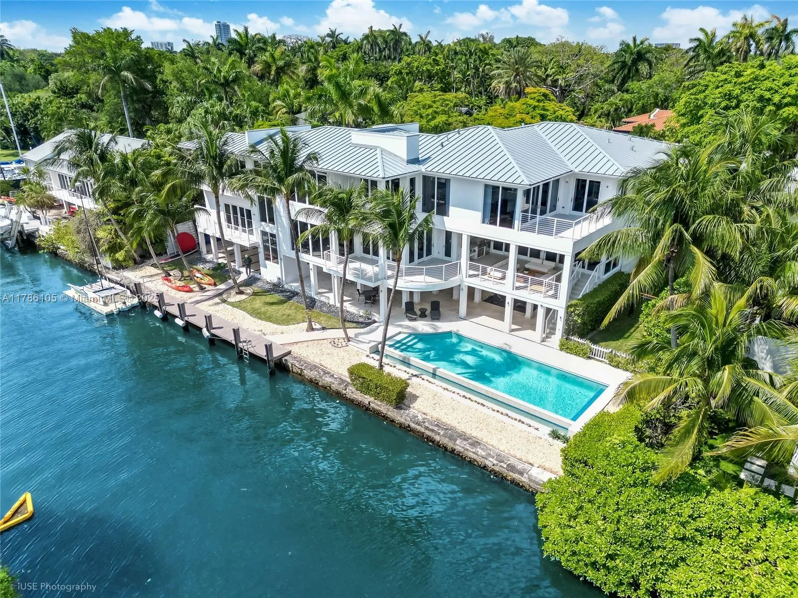 at 3835 Carole Ct, Miami, FL 33133 Unit For Sale 6 Bedrooms 8 Bathrooms MLS# A11786105 Price $19,950,000 9561