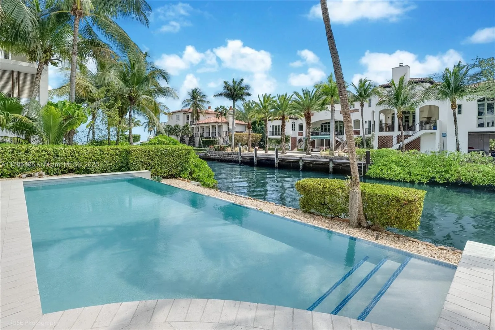 at 3835 Carole Ct, Miami, FL 33133 Unit For Sale 6 Bedrooms 8 Bathrooms MLS# A11786105 Price $19,950,000 9561