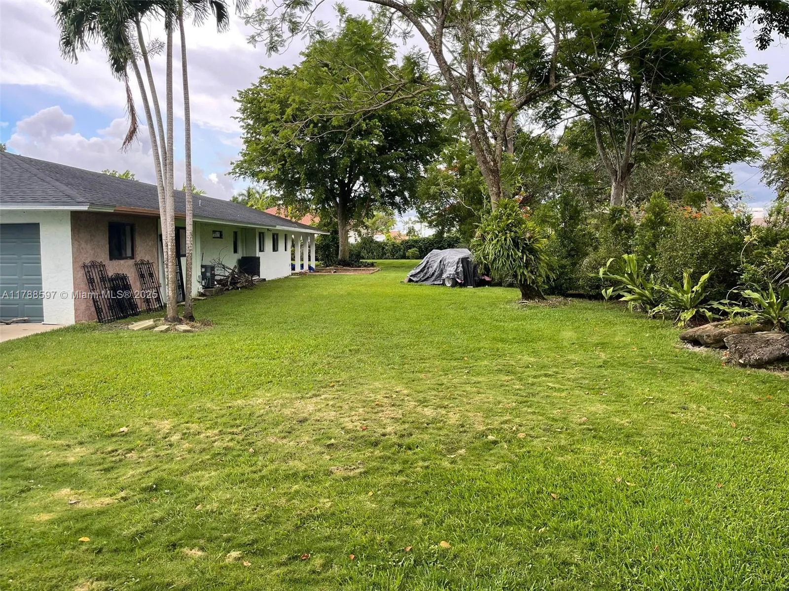 Miami, Florida 33187, 6 Bedrooms Bedrooms, ,4 BathroomsBathrooms,Residential,For Sale,A11788597