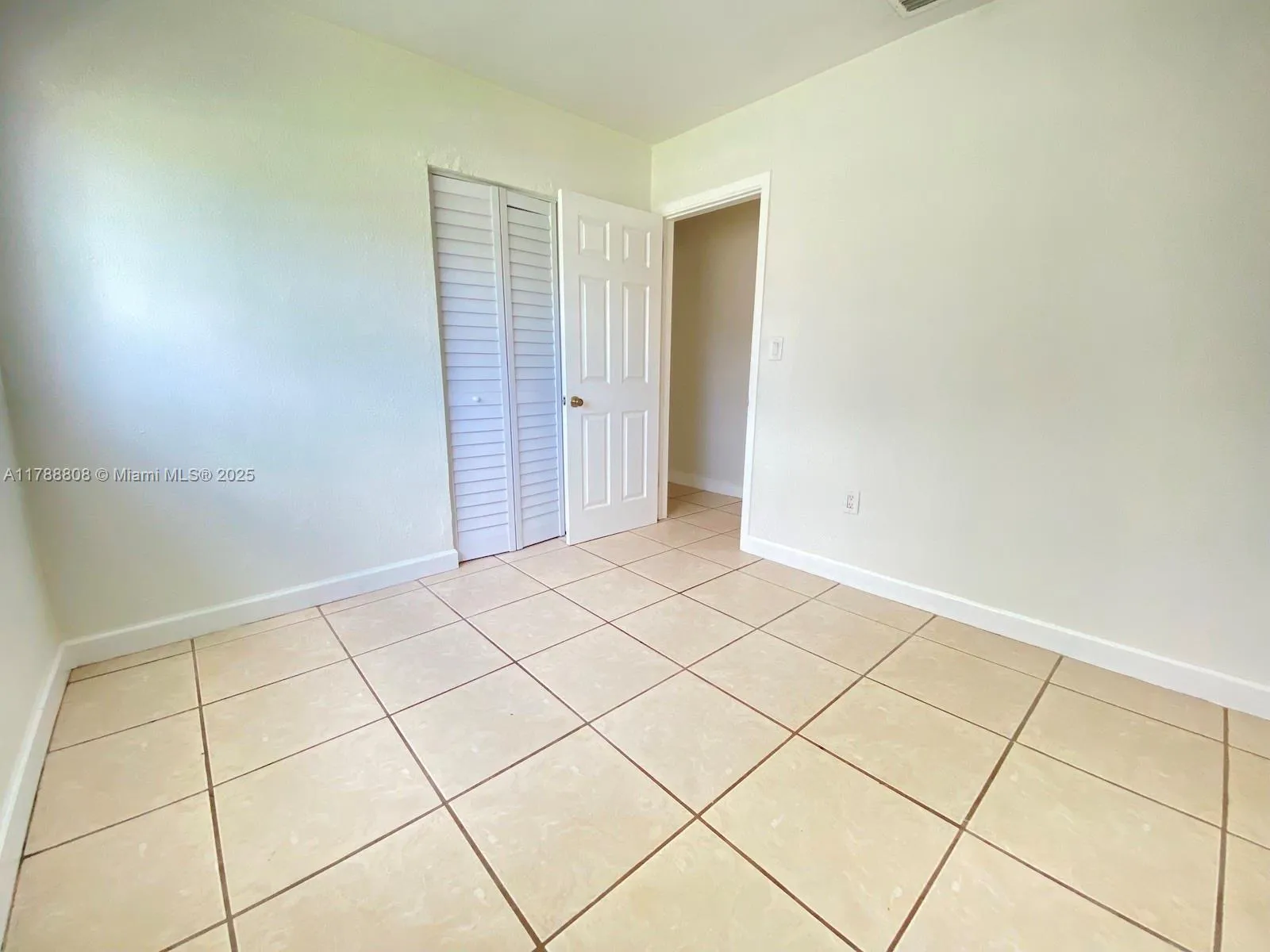 1280 Ne 211th Ter, Miami, Florida 33179, Miami, Florida 33179, 3 Bedrooms Bedrooms, ,2 BathroomsBathrooms,Residential,For Sale,1280 Ne 211th Ter, Miami, Florida 33179,A11788808