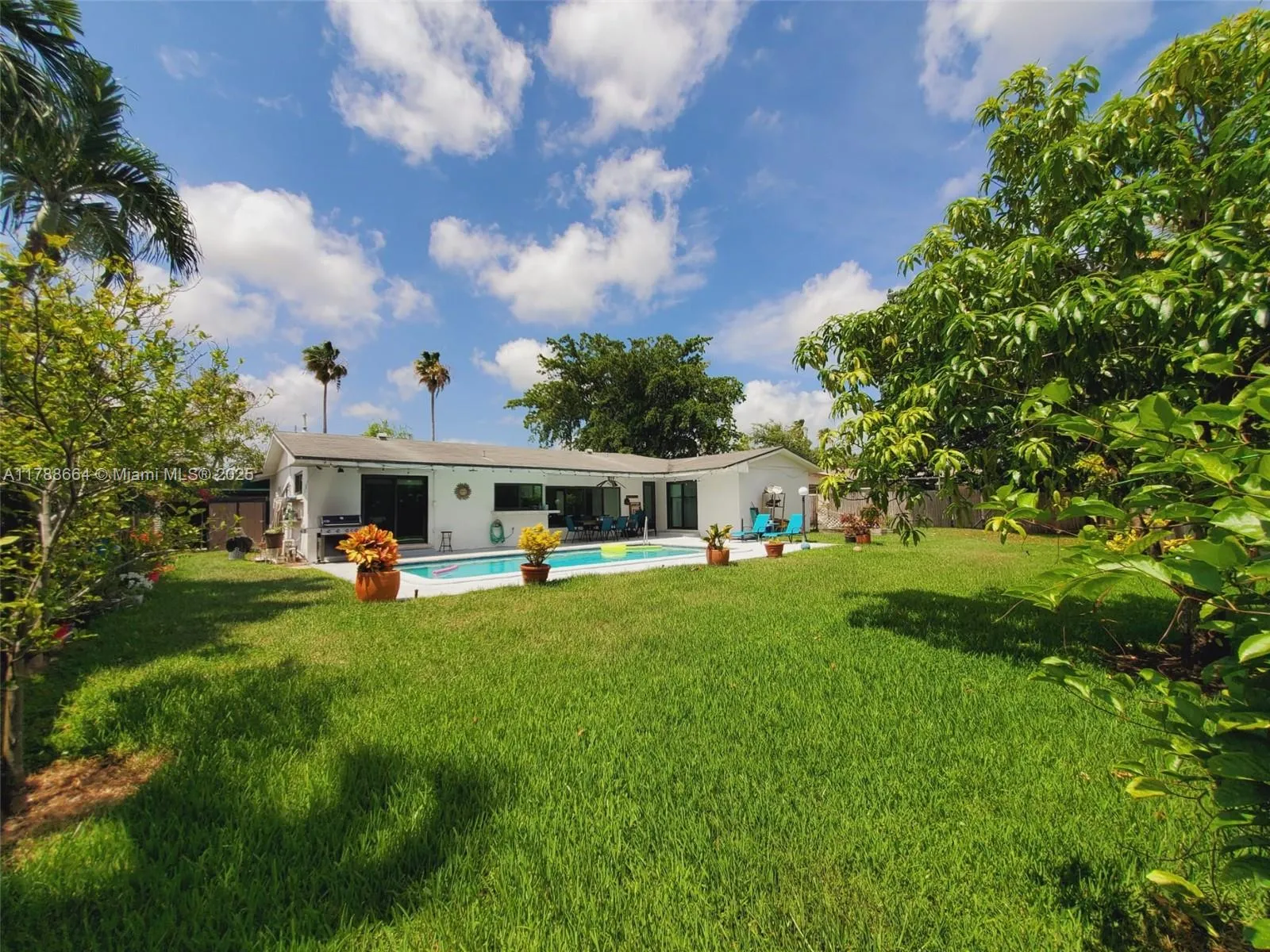 2020 Ne 203rd St, Miami, Florida 33179, Miami, Florida 33179, 3 Bedrooms Bedrooms, ,2 BathroomsBathrooms,Residential,For Sale,2020 Ne 203rd St, Miami, Florida 33179,A11788664