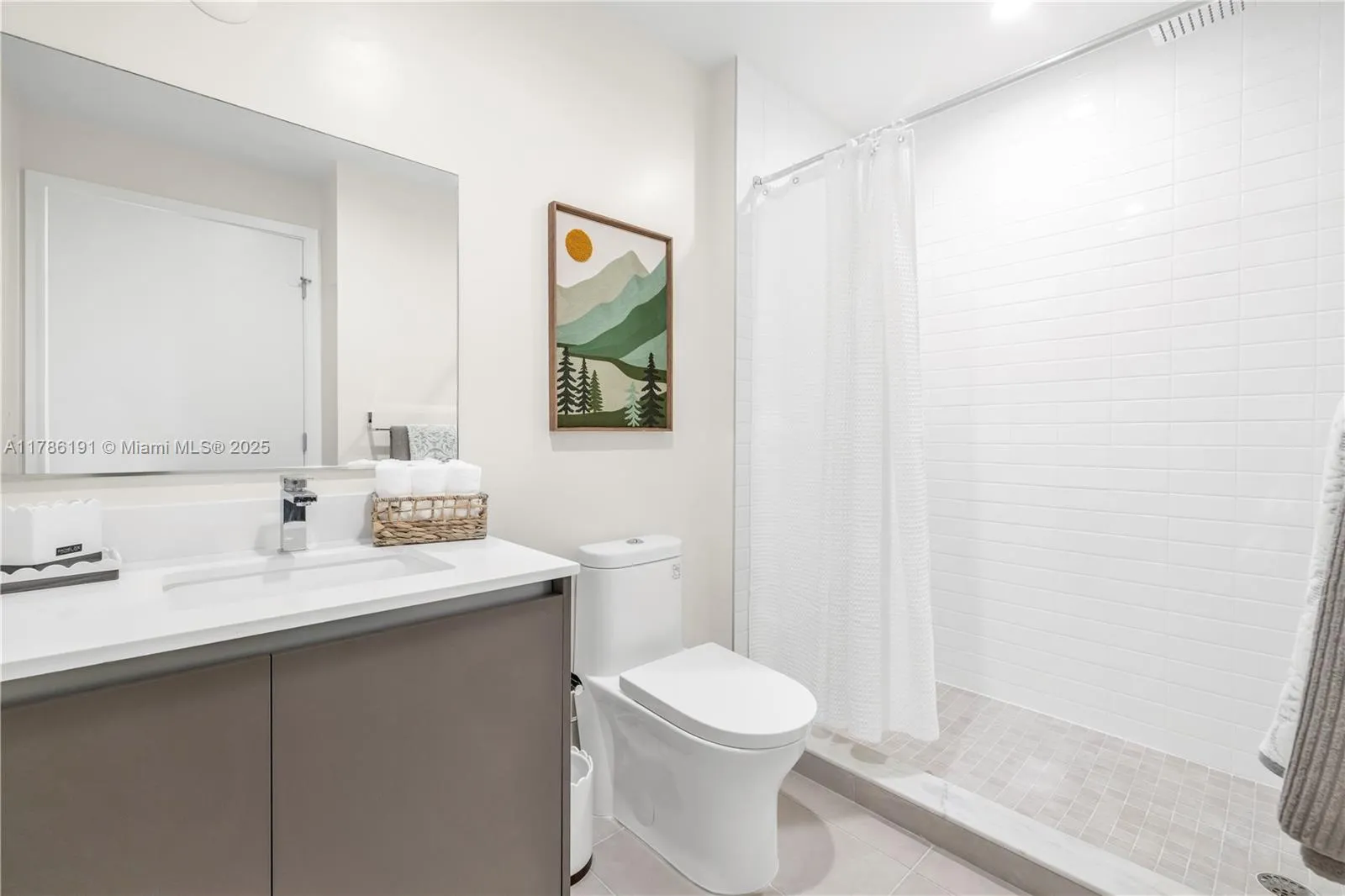 3701 N Dixie Hwy 204, Oakland Park, Florida 33334, Oakland Park, Florida 33334, 2 Bedrooms Bedrooms, ,2 BathroomsBathrooms,Residential Lease,For Rent,3701 N Dixie Hwy 204, Oakland Park, Florida 33334,A11786191